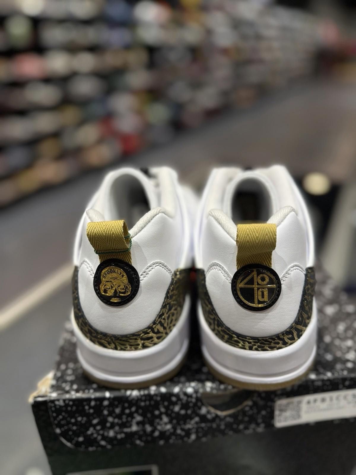 Nike Nike Jordan Spizike Low White Metallic Gold Men's SIZE 13 Size US 13 / EU 46 - 8 Thumbnail