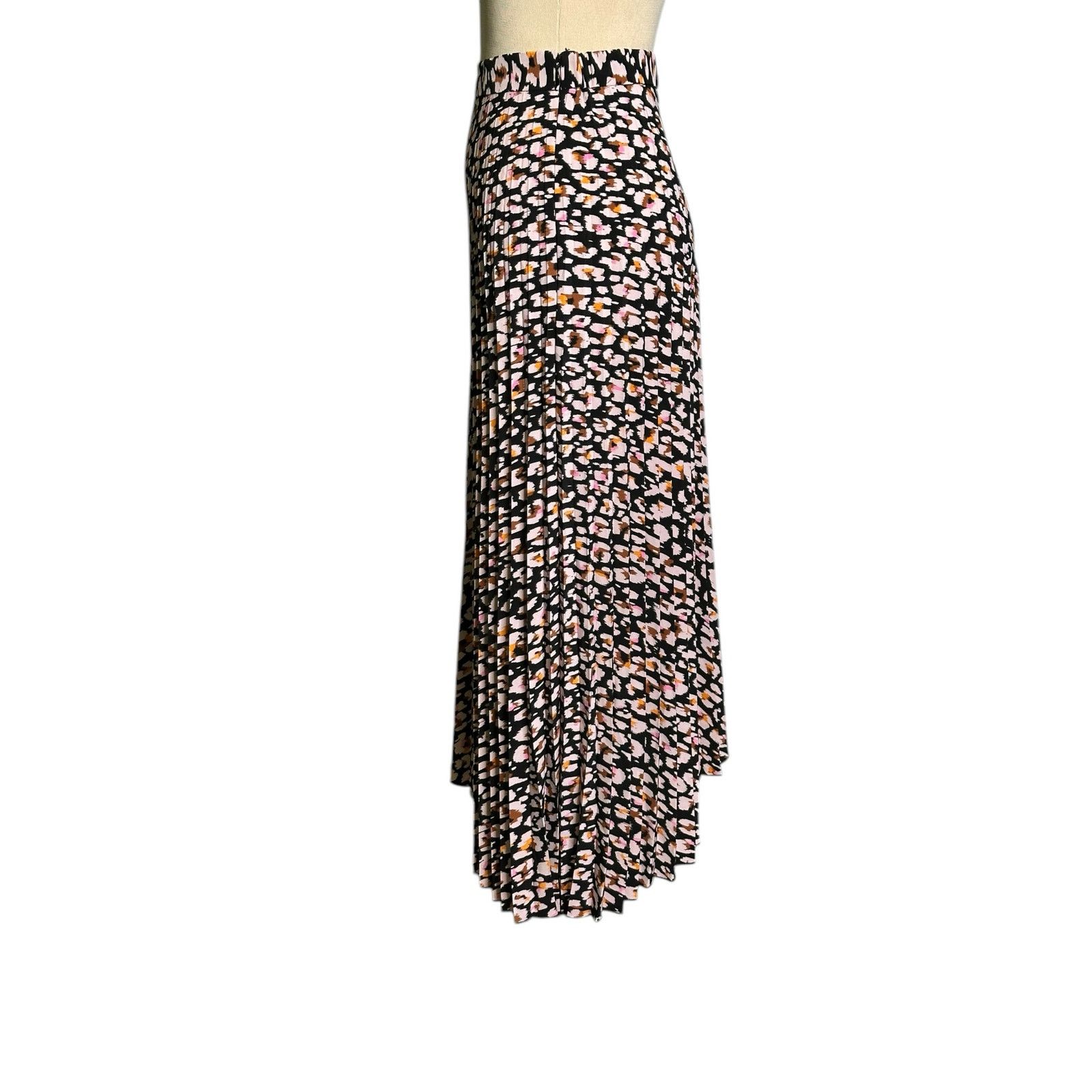 Sanctuary Sanctuary black cream floral pleated midi skirt size large Size 30" / US 8 / IT 44 - 10 Thumbnail