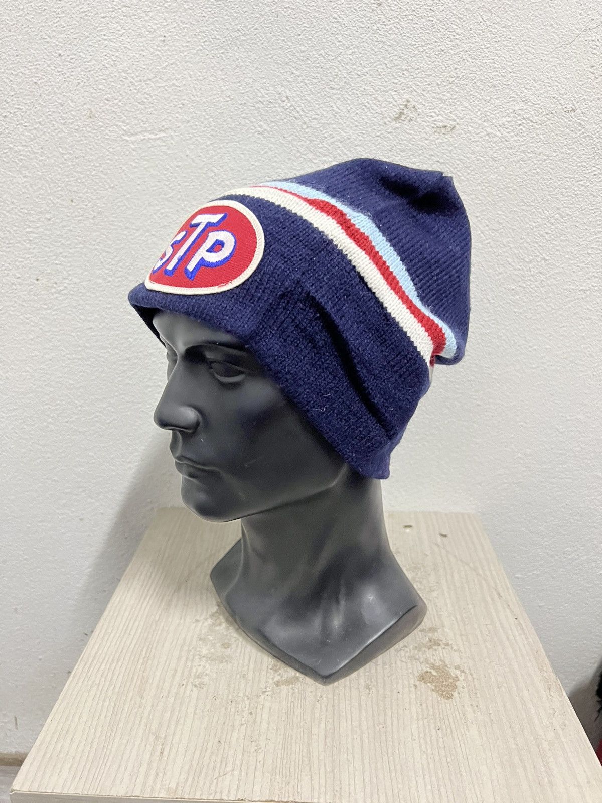 Vintage Vintage STP Racing Sport Big Logo Beanie Hat Size ONE SIZE - 3 Thumbnail