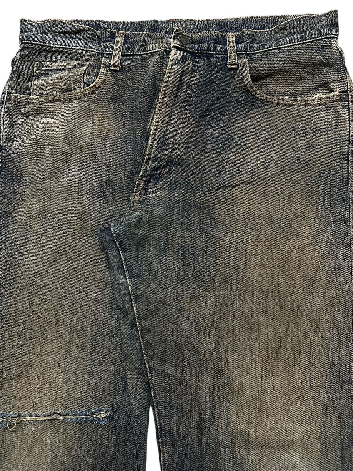Japanese Brand Vintage Japanes Brand Mud Wash Faded Distressed Baggy Jeans Size US 34 / EU 50 - 4 Thumbnail
