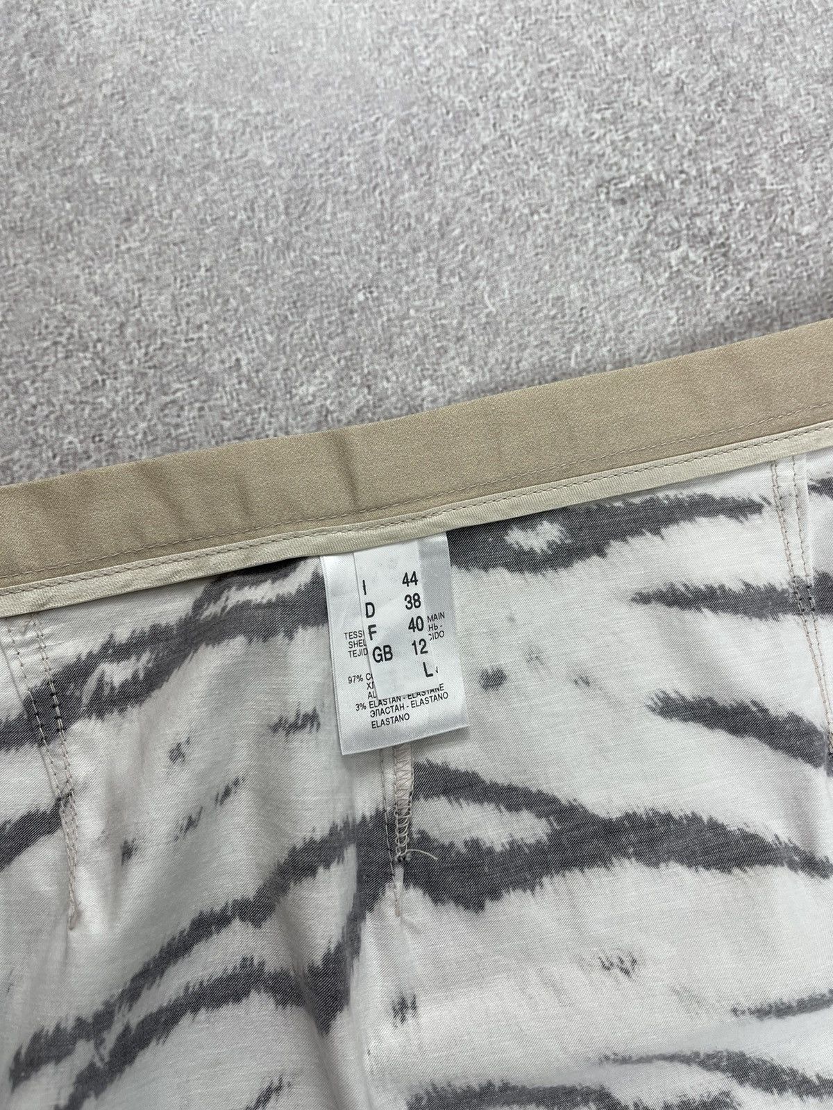 Designer Vintage Roccobarocco Leopard Print Skirt Size I 44 Size 30" / US 8 / IT 44 - 9 Thumbnail