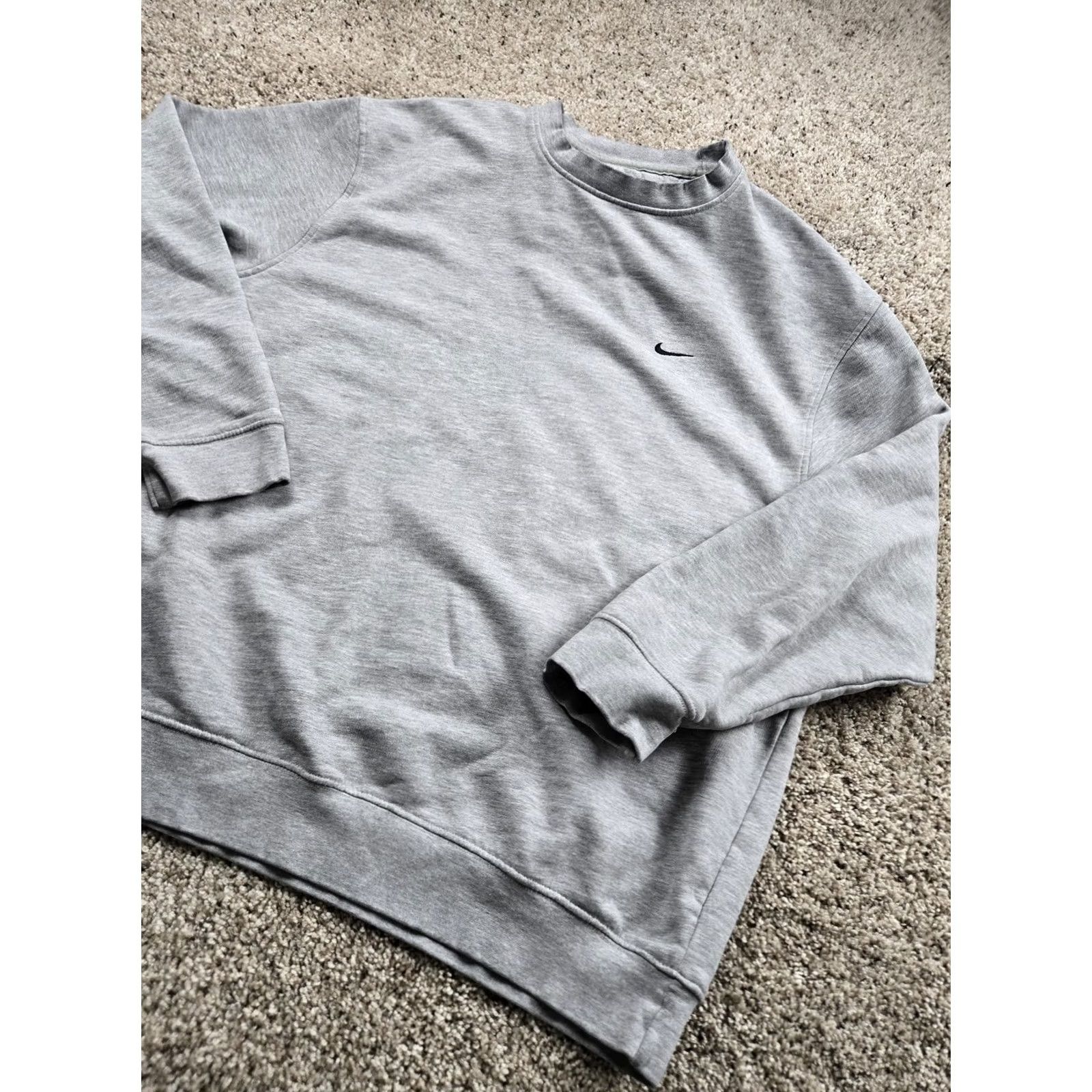Nike VINTAGE Nike Sweatshirt Mens XL Gray Crewneck Fleece Pullover Mini Swoosh Y2K Size US XL / EU 56 / 4 - 2 Thumbnail