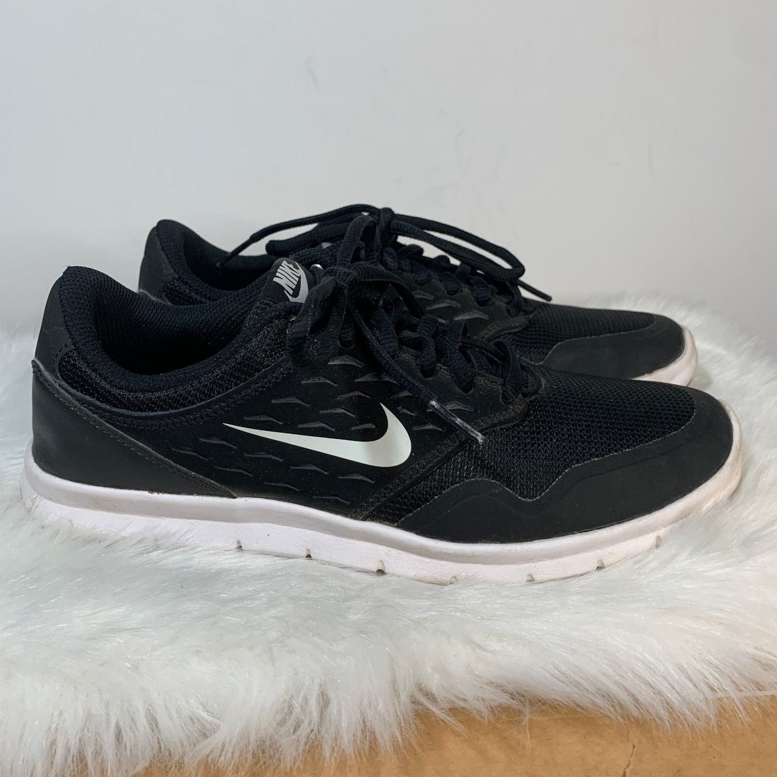 Nike us 7.5 shoe size best sale