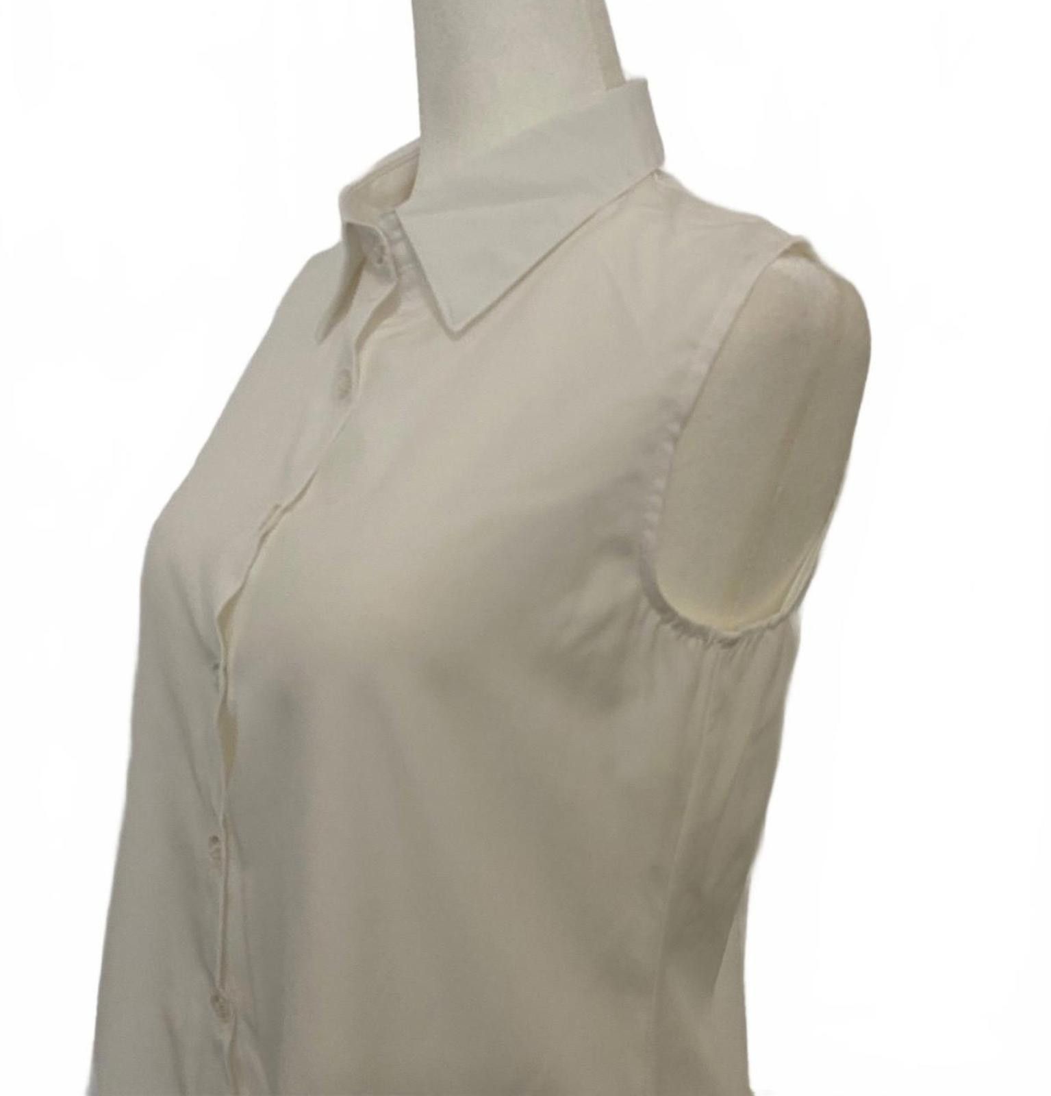 The Unbranded Brand Unbranded Breezy Collar Sleeveless Shirt in White (No Tags) Size S / US 4 / IT 40 - 3 Thumbnail