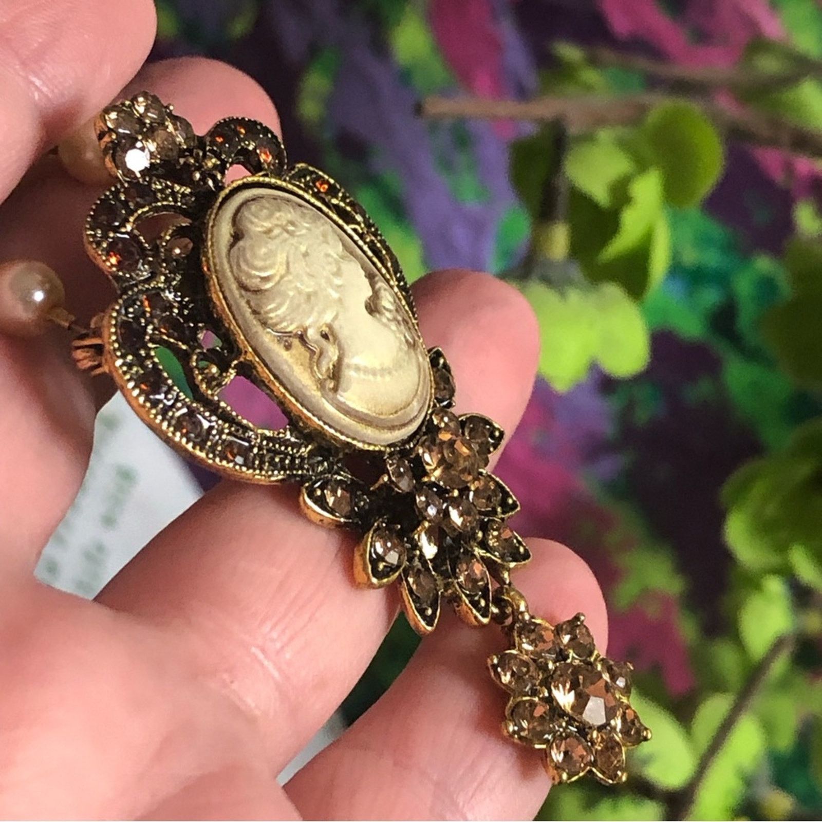 Handmade Handcrafted repurpose victorian lady cameo Pearl necklace Size ONE SIZE - 10 Thumbnail
