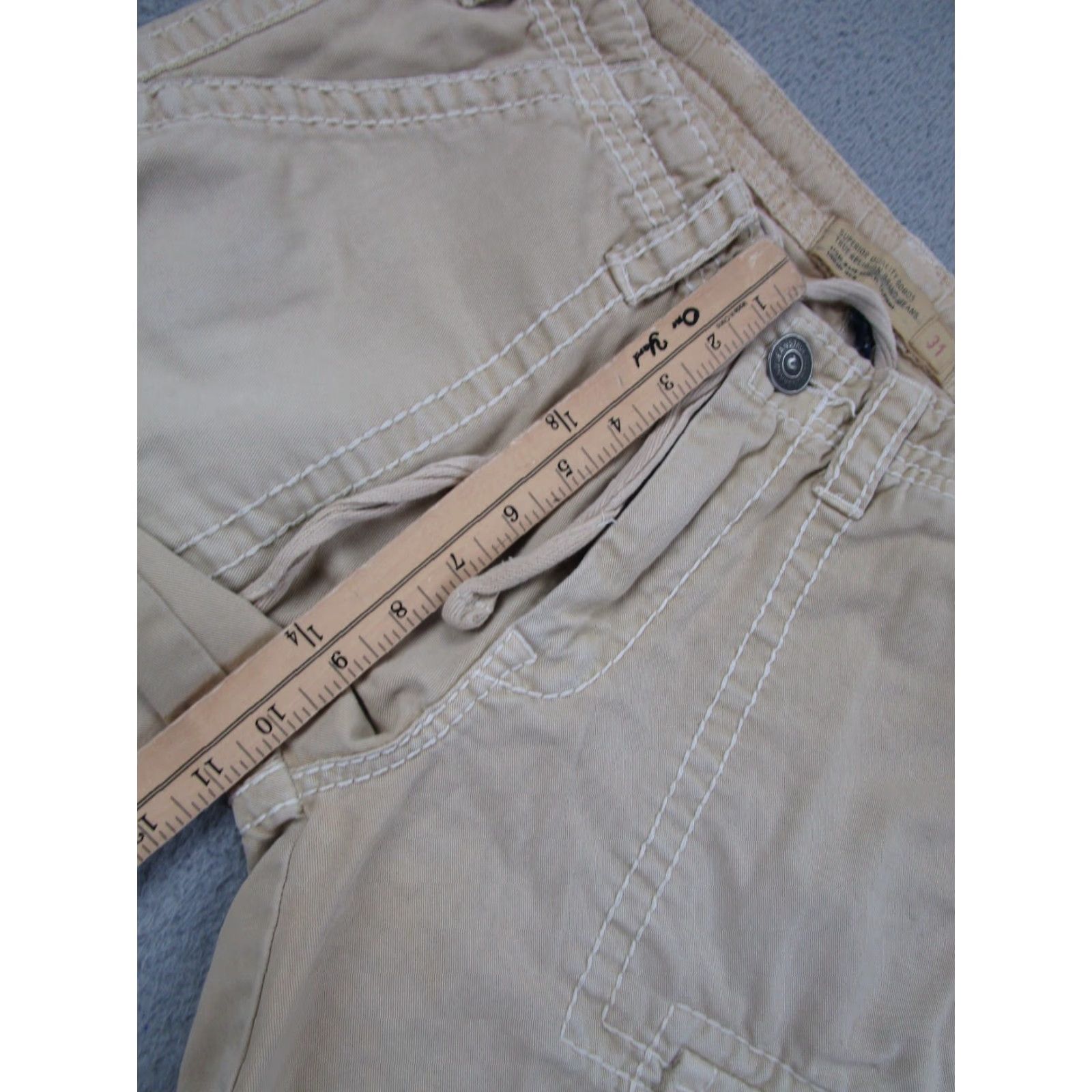 True Religion VINTAGE True Religion Cargo Shorts Mens 31 Beige Cotton Flat Front Pockets Cargo 12in Inseam Mens Size US 31 - 7 Thumbnail