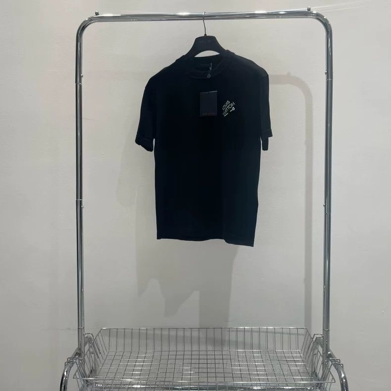 Louis Vuitton Louis Vuitton Embroidered Short Sleeve Tee - dmc Size US S / EU 44-46 / 1 - 1 Thumbnail