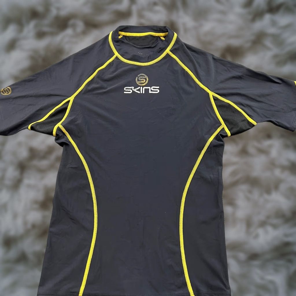 Vintage Skins A200 Compression Shirt Mens XL Black Training Performance Stretch Shirt T-Shirt Sport Athletic Jersey Short Sleeve Quick Dry Size US XL / EU 56 / 4 - 1 Thumbnail