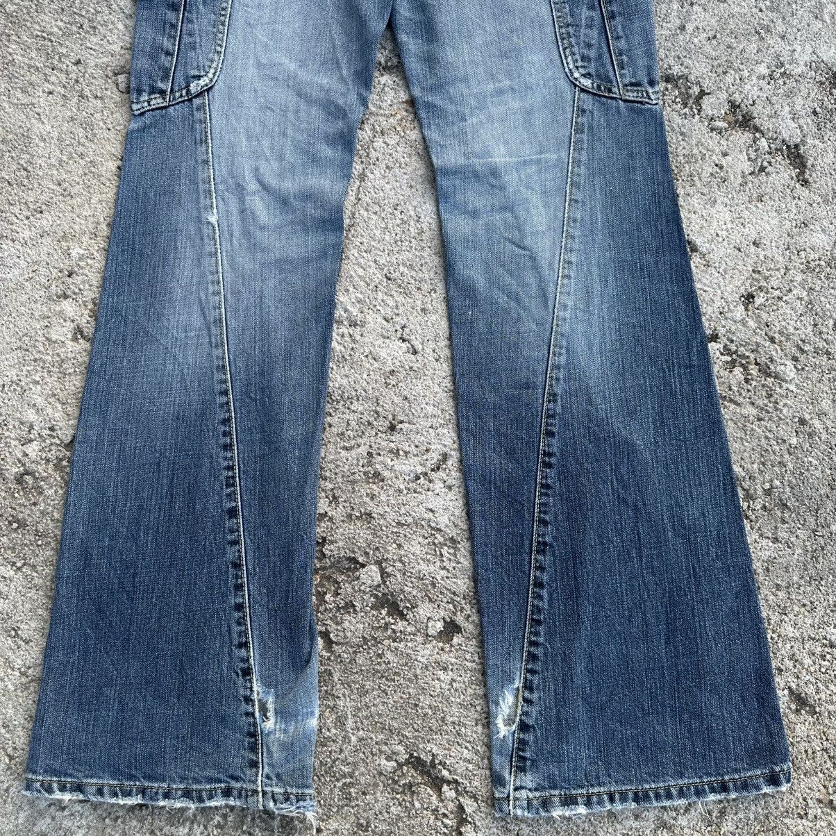 Japanese Brand Vintage Flare Lee Riders Twisted Leg Distressed Jeans W32 Size US 32 / EU 48 - 4 Thumbnail