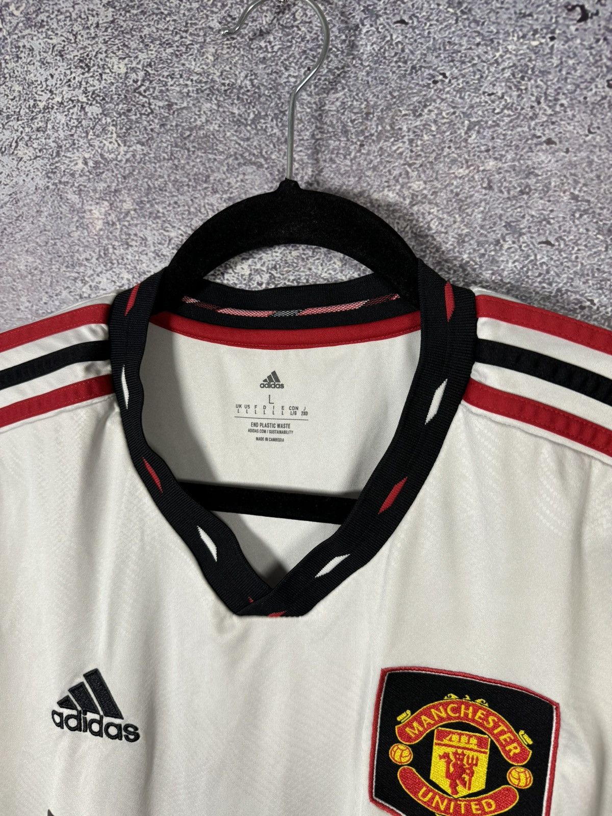 Adidas × Vintage Vintage Manchester United 2022/23 Away Adidas Soccer Jersey Size US L / EU 52-54 / 3 - 9 Thumbnail