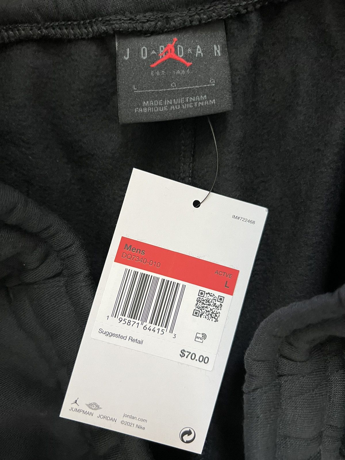 Jordan Brand Jordan Essential Black Fleece Joggers Pants Size US 30 / EU 46 - 6 Thumbnail