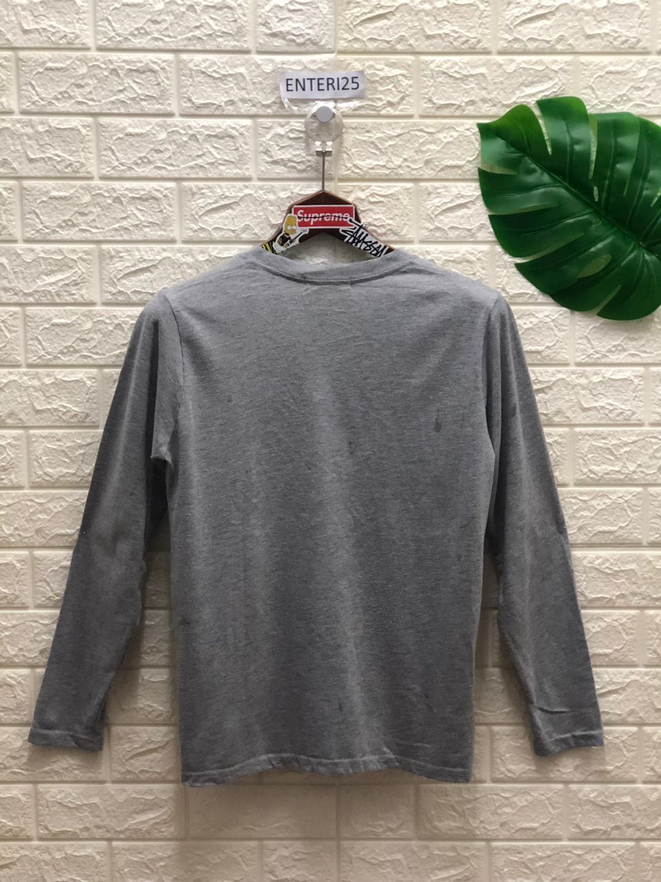 Japanese Brand Vintage T-Graphics Sweatshirt simple logo skull Size US M / EU 48-50 / 2 - 6 Thumbnail