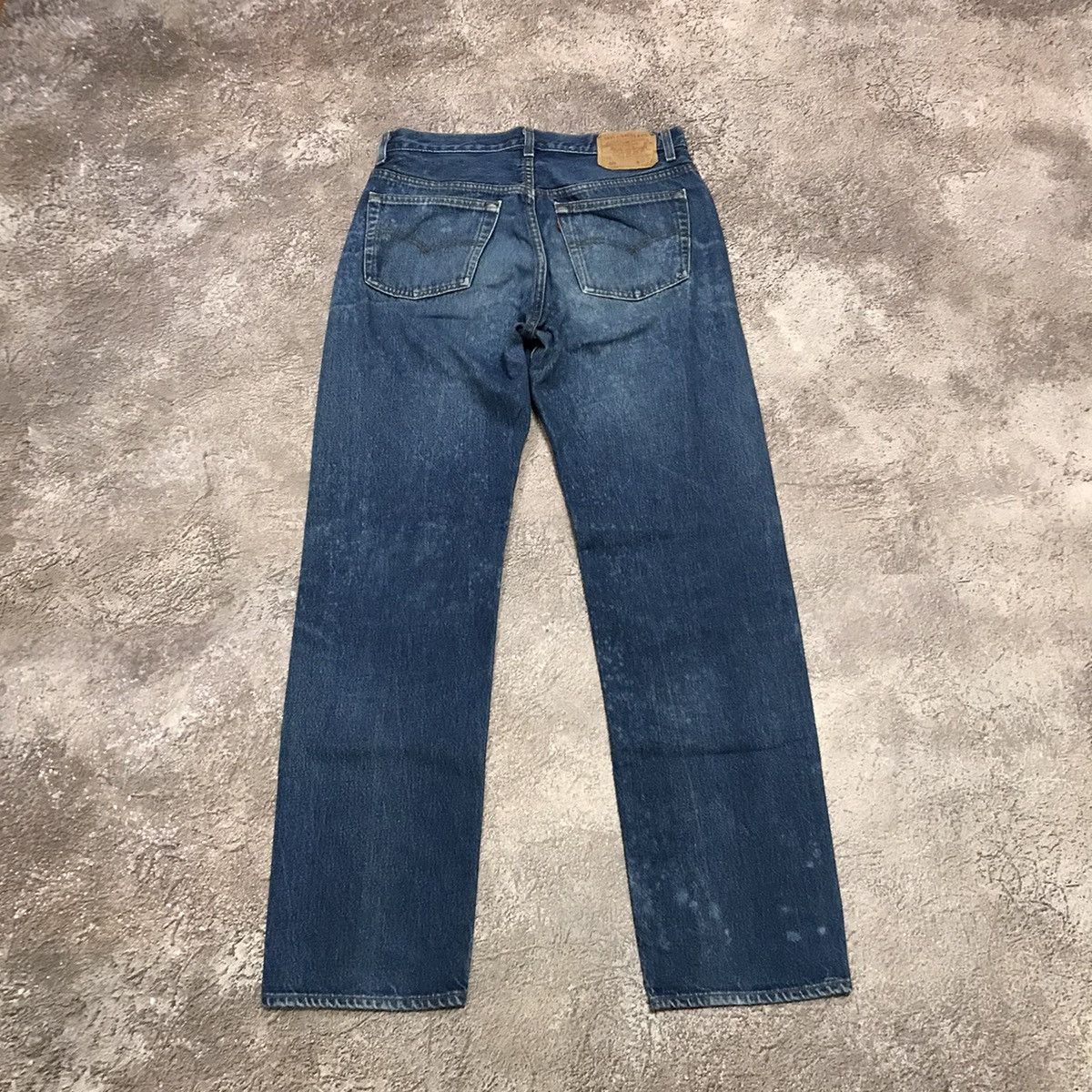 Vintage Vintage 90s Levis Faded Relaxed Fit Jeans Grunge Skate 33 Size US 33 - 1 Thumbnail