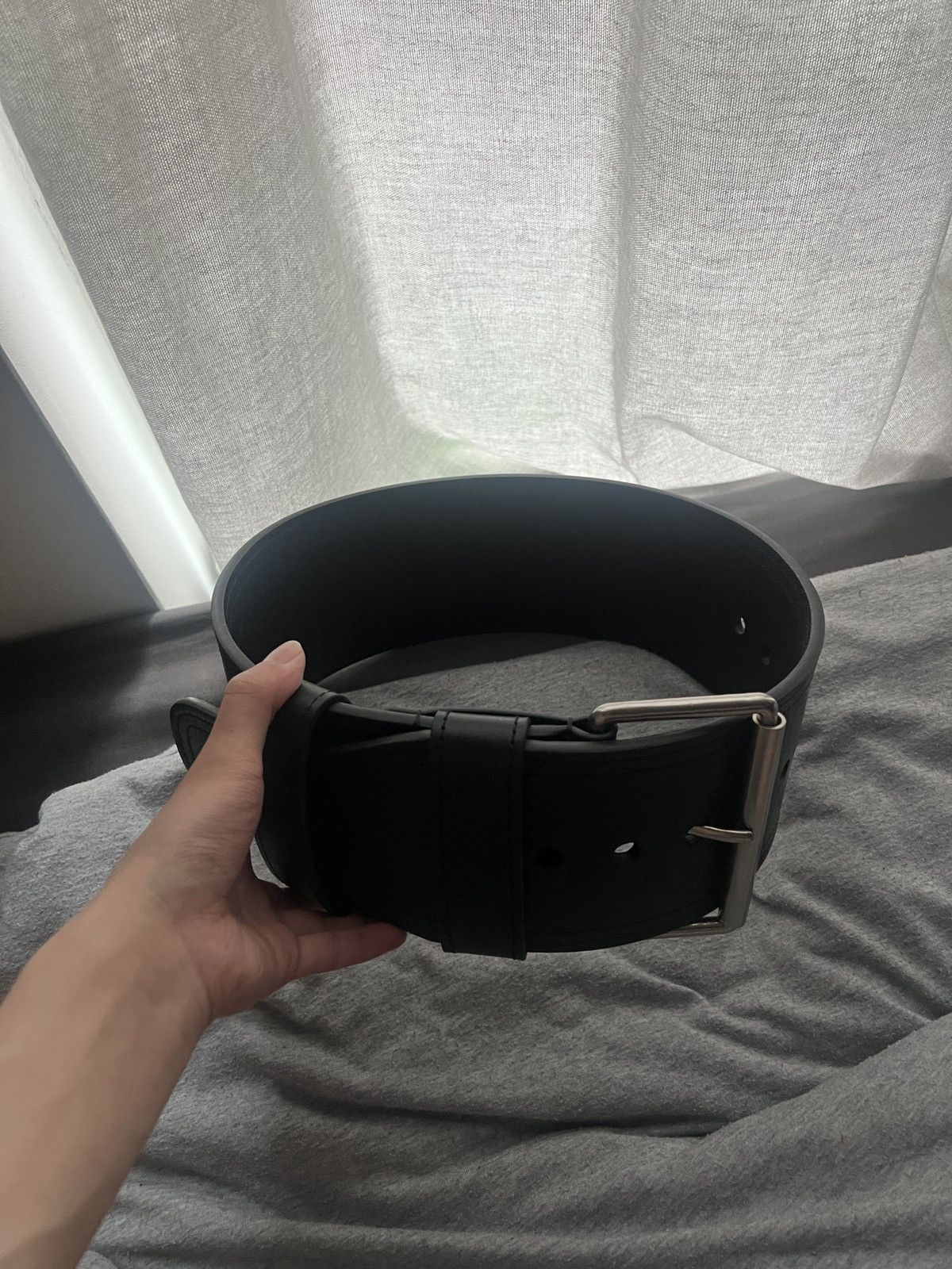 image of Balenciaga Summer23 Mud Show Force Belt in Black, Men's