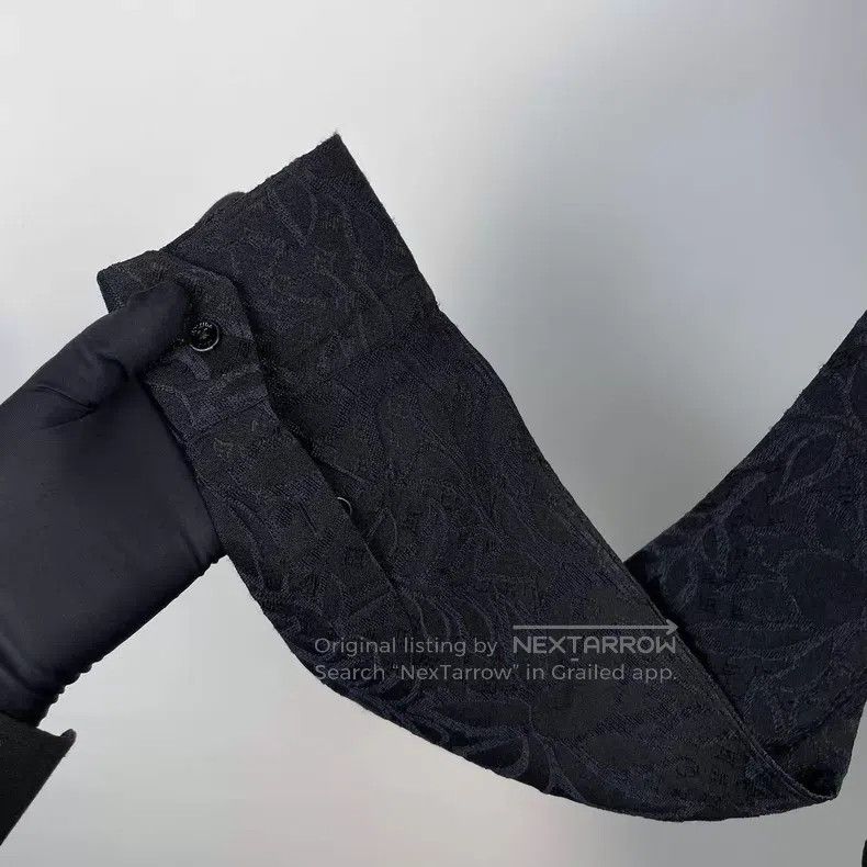 Louis Vuitton Louis Vuitton size 39 Black woven floral dark print full pr Size US XXS / EU 40 - 4 Thumbnail