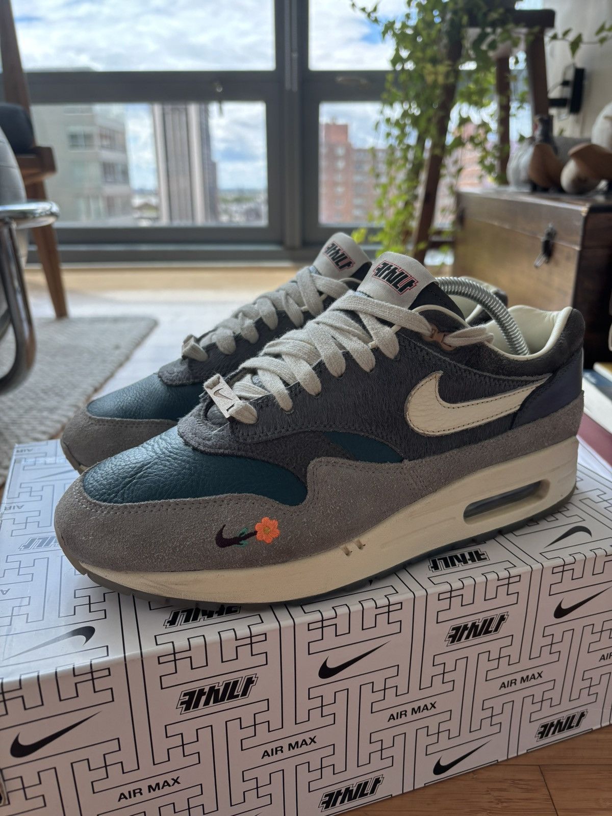Kasina × Nike Air Max 1 \"Won-Ang/Grey\" HOW GOOD ARE THESE? Air Max 1 Kasina Won Ang Grey On Foot
