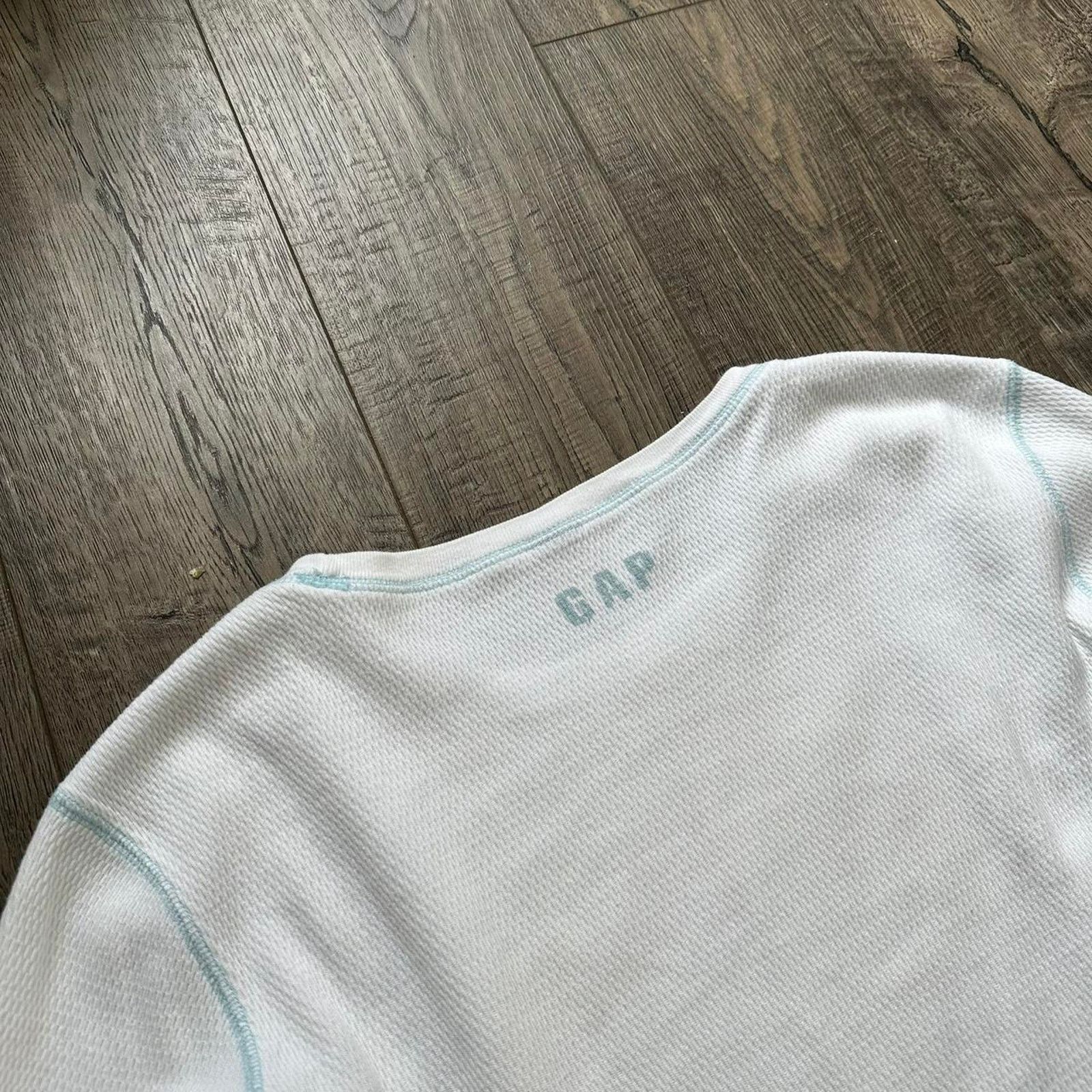 Gap × Vintage Vintage Y2K GAP Snowflake Ski Thermal Waffle Raw Longsleeve Size M / US 6-8 / IT 42-44 - 4 Thumbnail