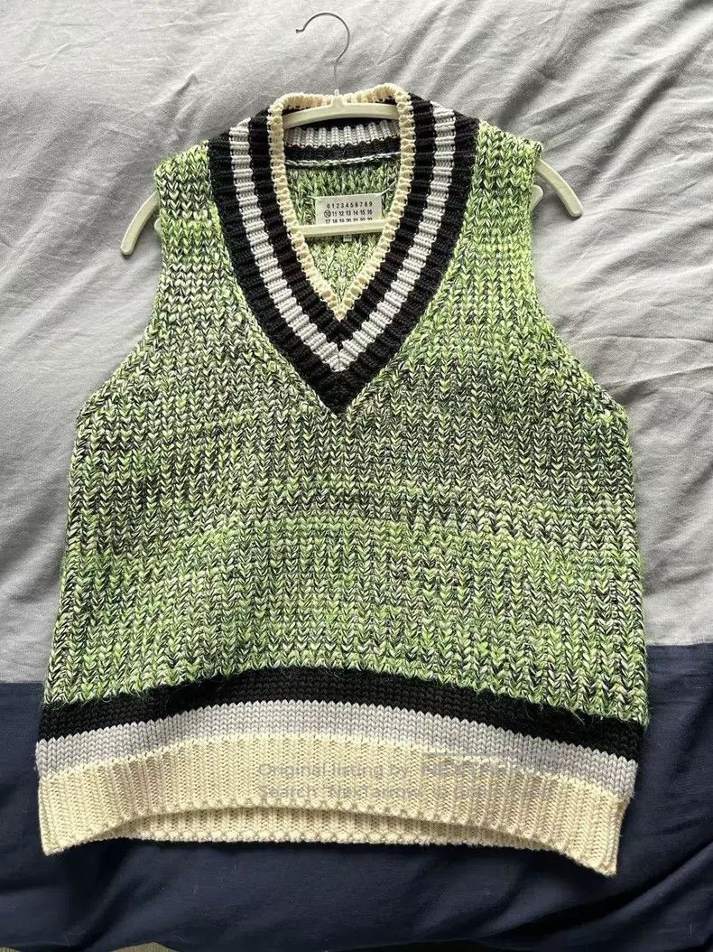 Maison Margiela Maison Margiela Knitted vest Size US M / EU 48-50 / 2 - 1 Thumbnail