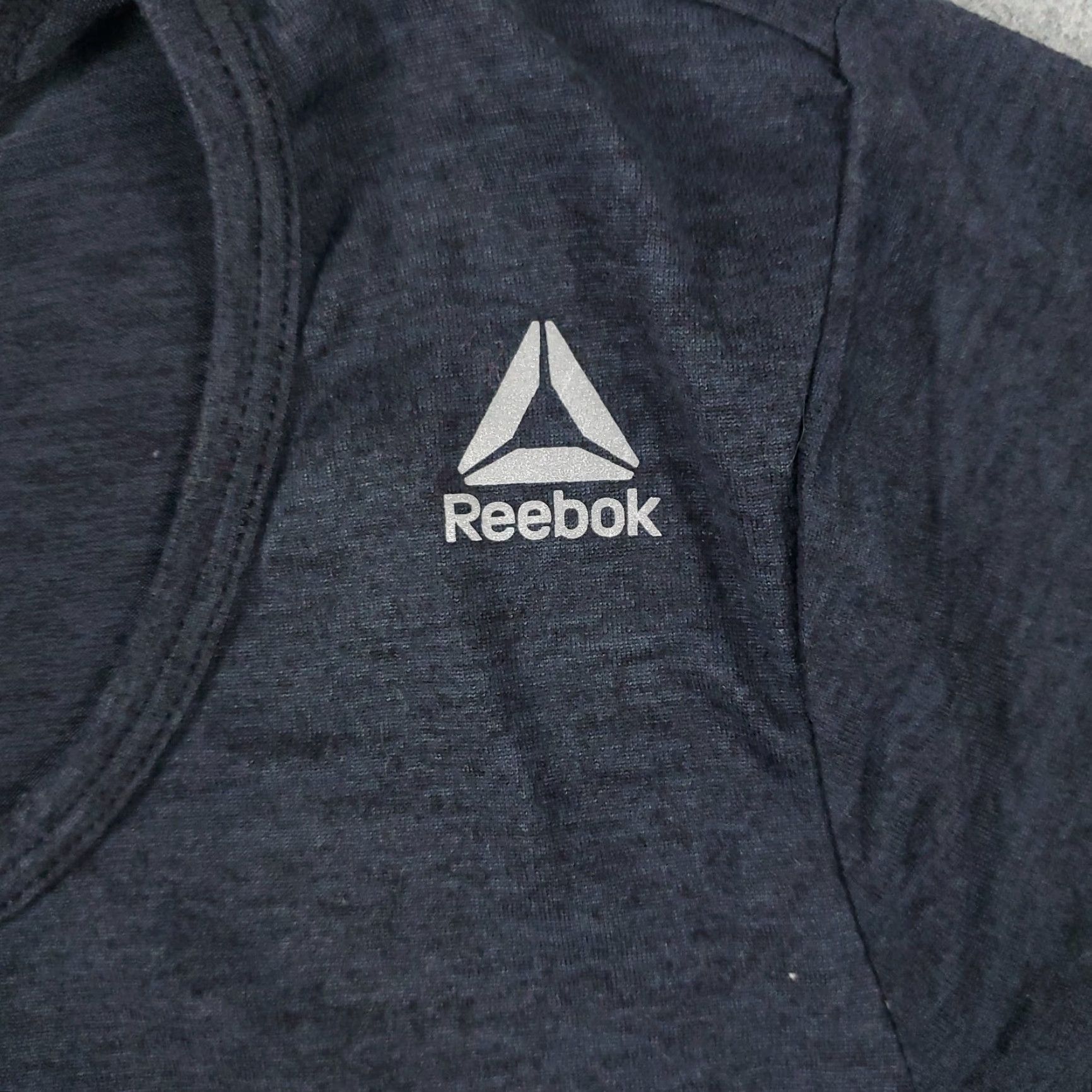 Reebok VINTAGE Reebok Womens T-Shirt XS Gray Casual Activewear Short Sleeve Cotton Blend Sports Size XS / US 0-2 / IT 36-38 - 3 Thumbnail