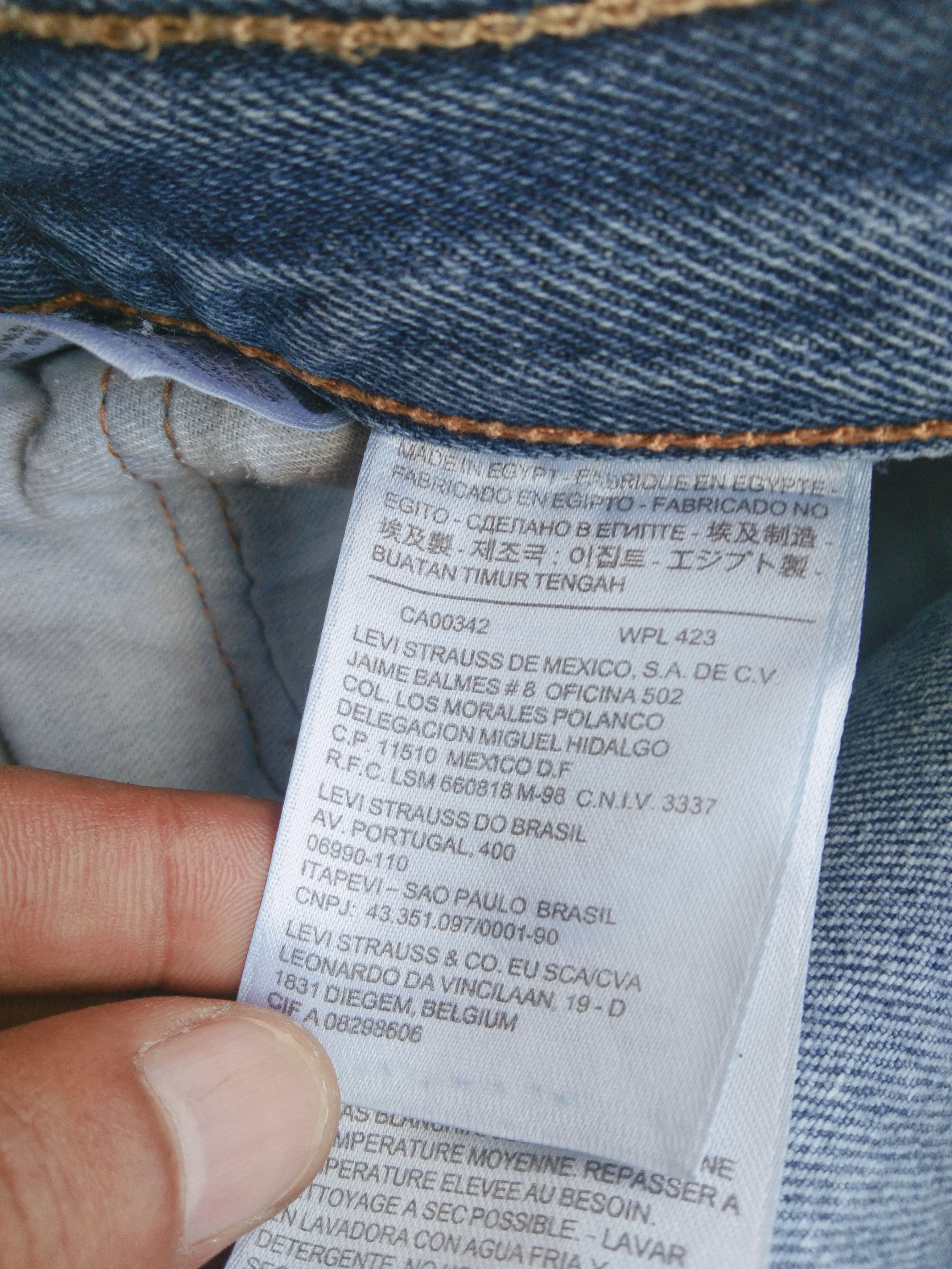 Levi's Vintage Levi's 501 Distressed Jeans 36x31 Size US 36 / EU 52 - 10 Thumbnail
