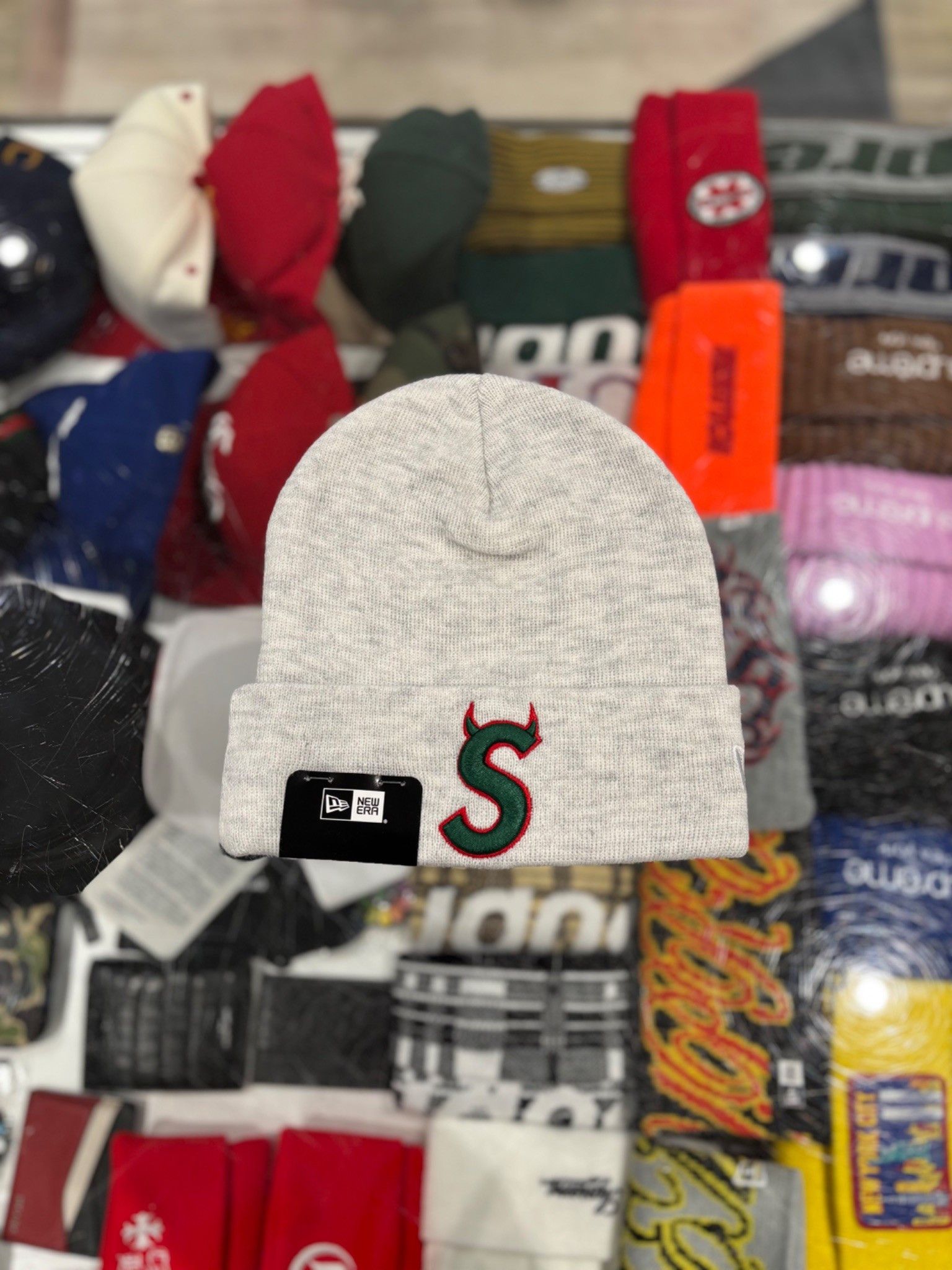 New Era × Supreme Supreme S Logo Fitted Hat New Era Cap Brown FW22