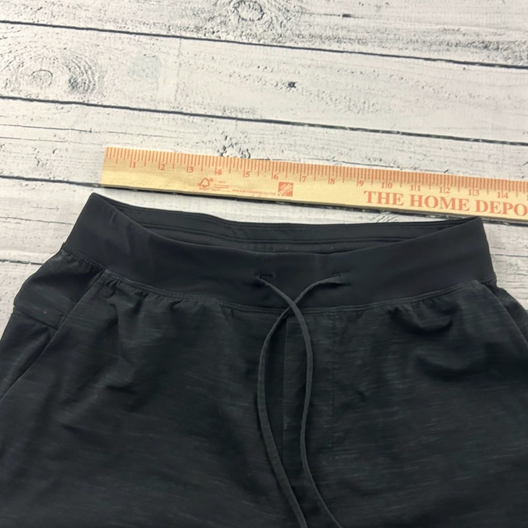 Lululemon Lululemon License to Train ShortS Athletic Lined Black Small Men 9" Inseam Mens sunglasses? Size US 29 - 3 Thumbnail