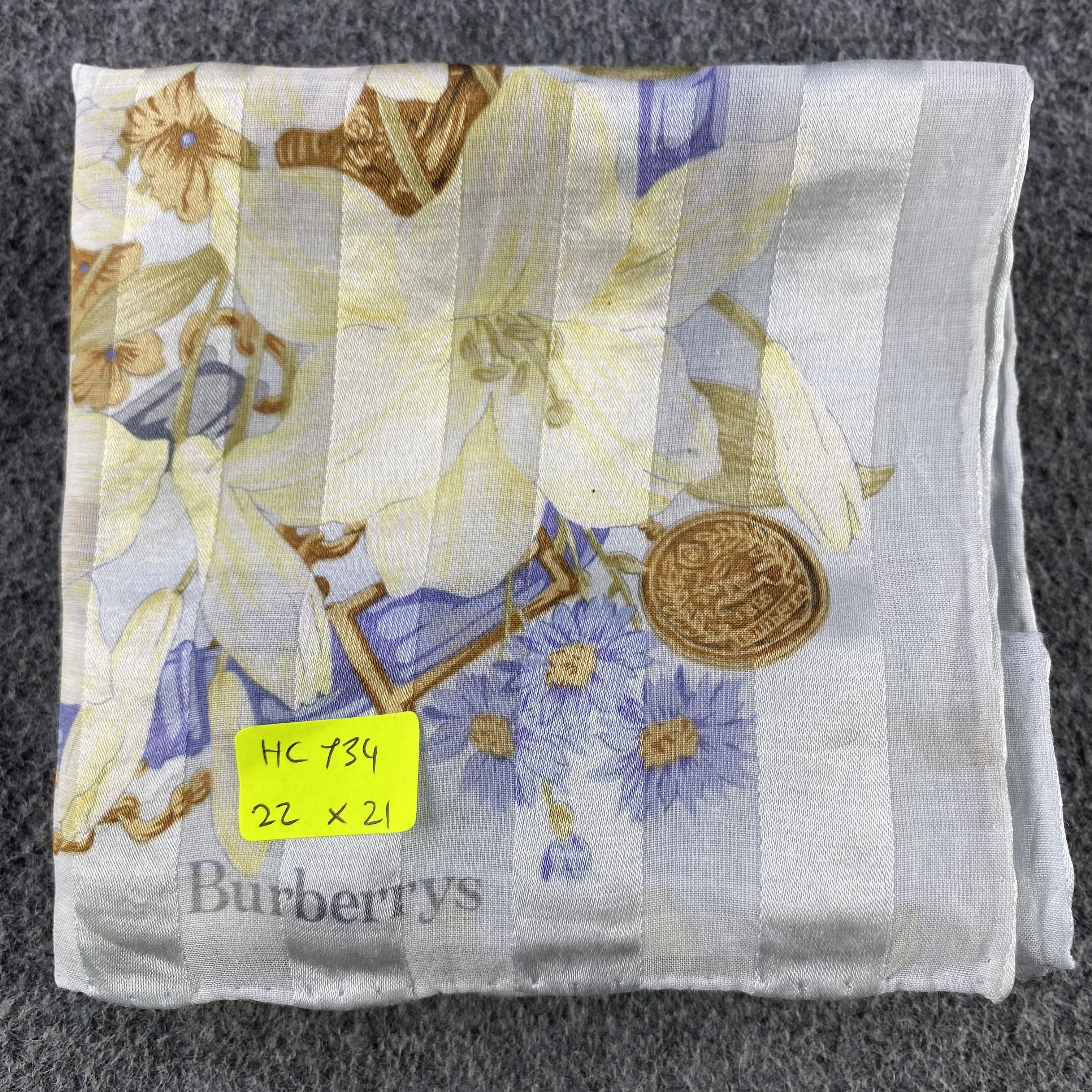 Burberry × Vintage Burberry Handkerchief/Neckerchief/Bandana HC734 Size ONE SIZE - 6 Thumbnail