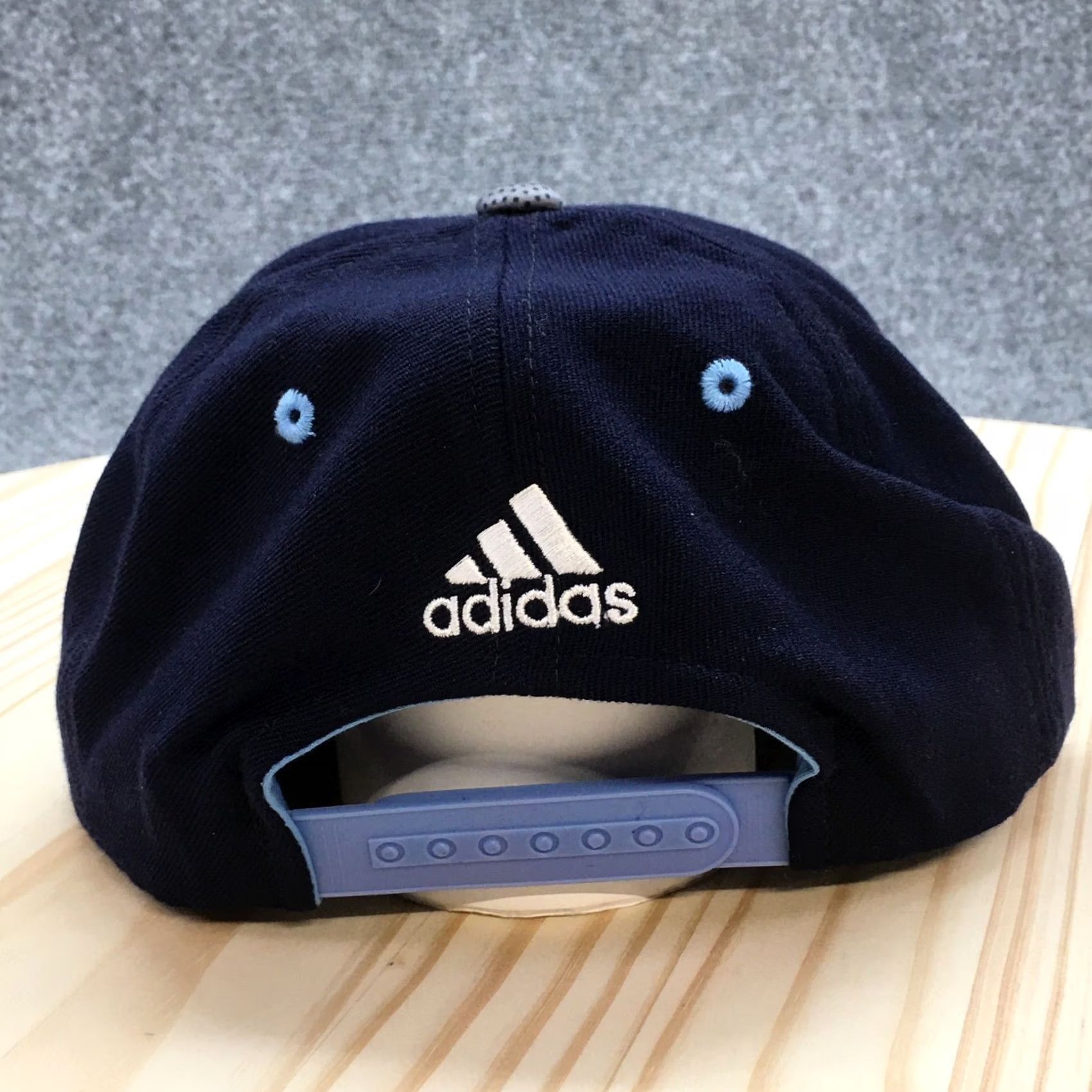 Adidas Adidas Memphis Grizzlies NBA Snapback Hat Men Blue OS Embroidered Logo Flat Brim Size ONE SIZE - 6 Thumbnail
