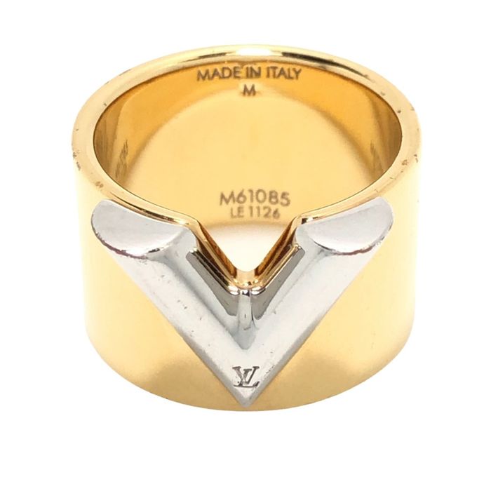 Louis Vuitton Louis Vuitton Essential V ring Grailed