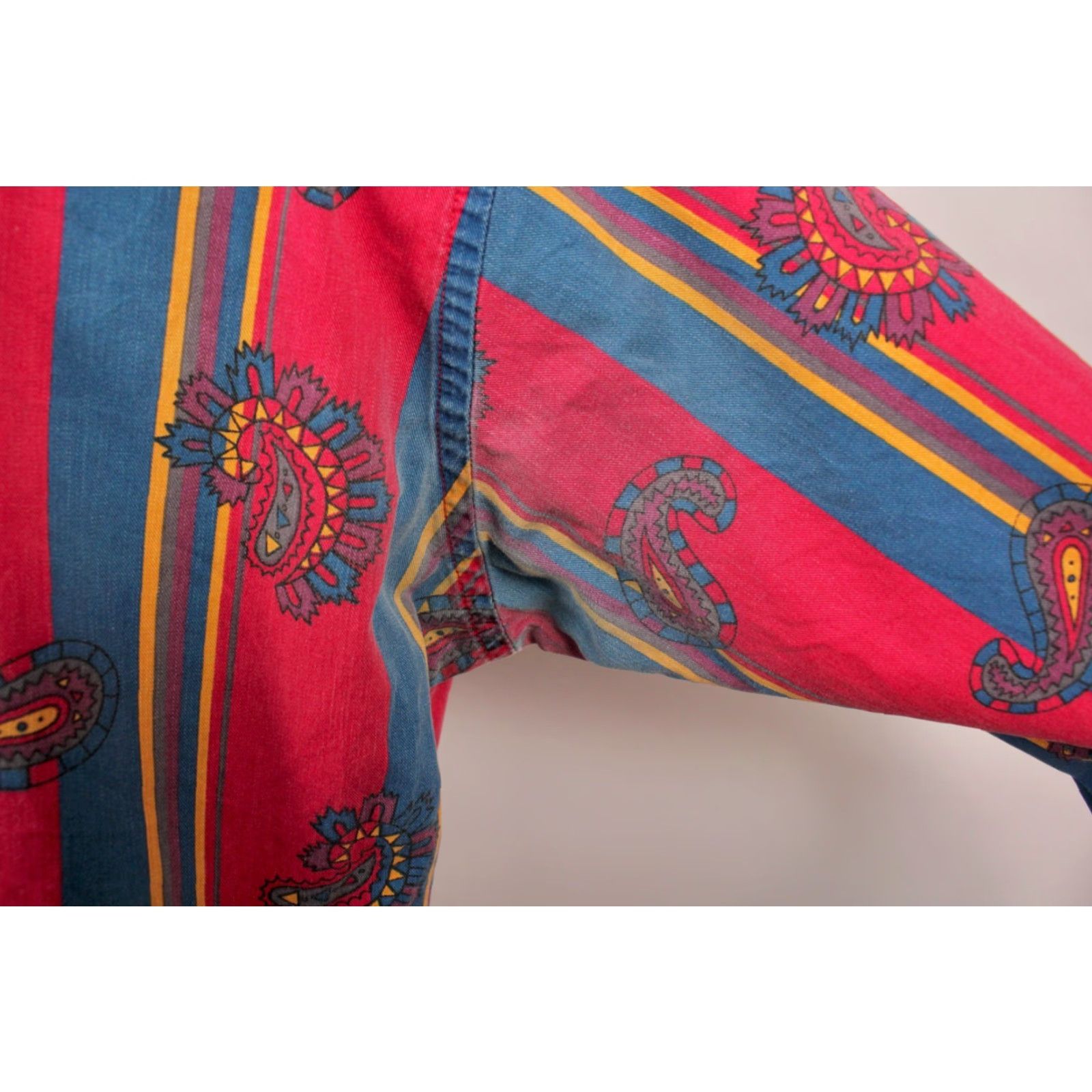 Wrangler VINTAGE Wrangler Western Shirt Mens 33 Red Blue Paisley 90s Shirt Wrangler 1990s"" Size US XS / EU 42 / 0 - 7 Thumbnail