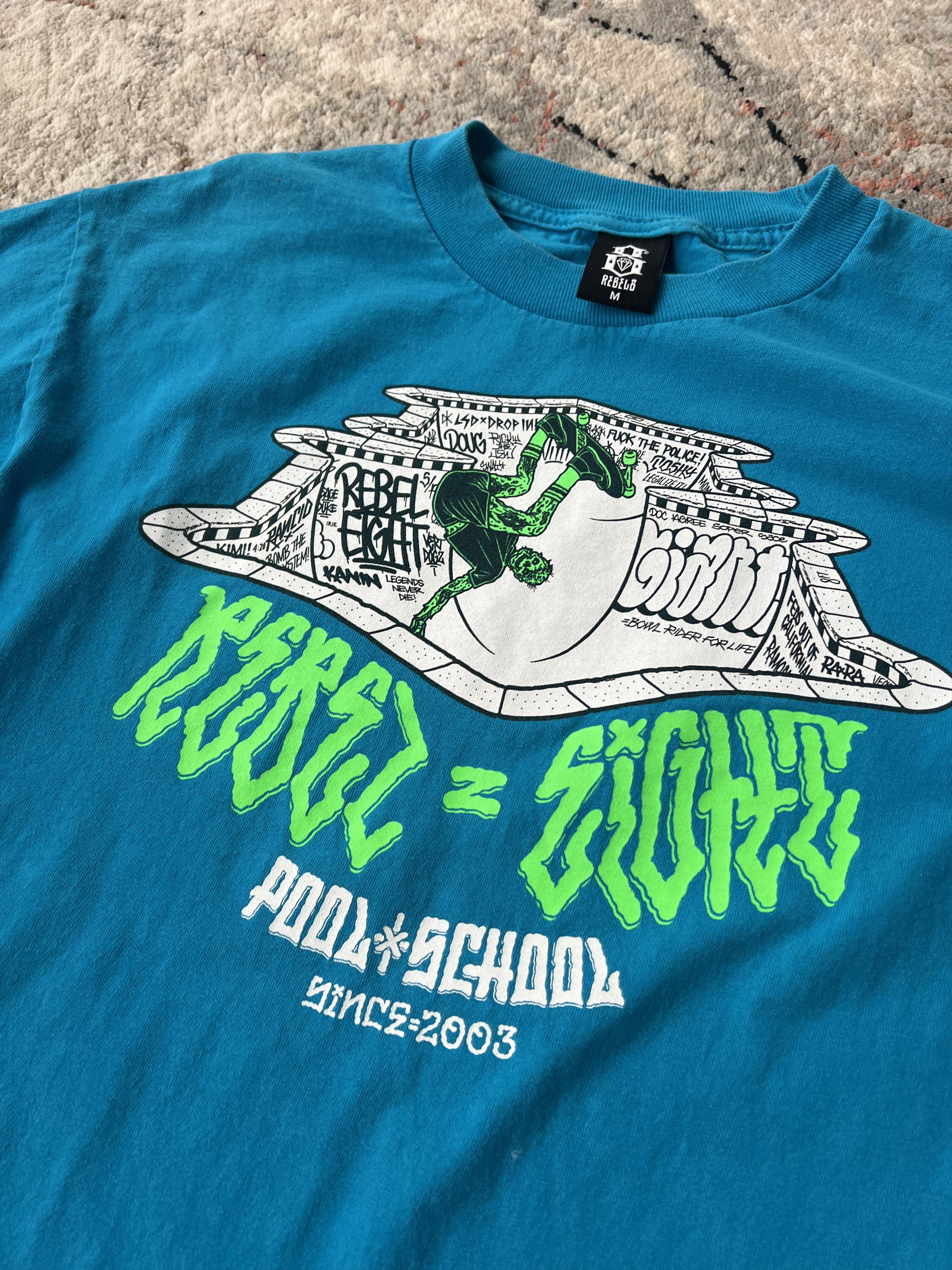 Other REBEL Pool + School Tee Size US M / EU 48-50 / 2 - 3 Thumbnail