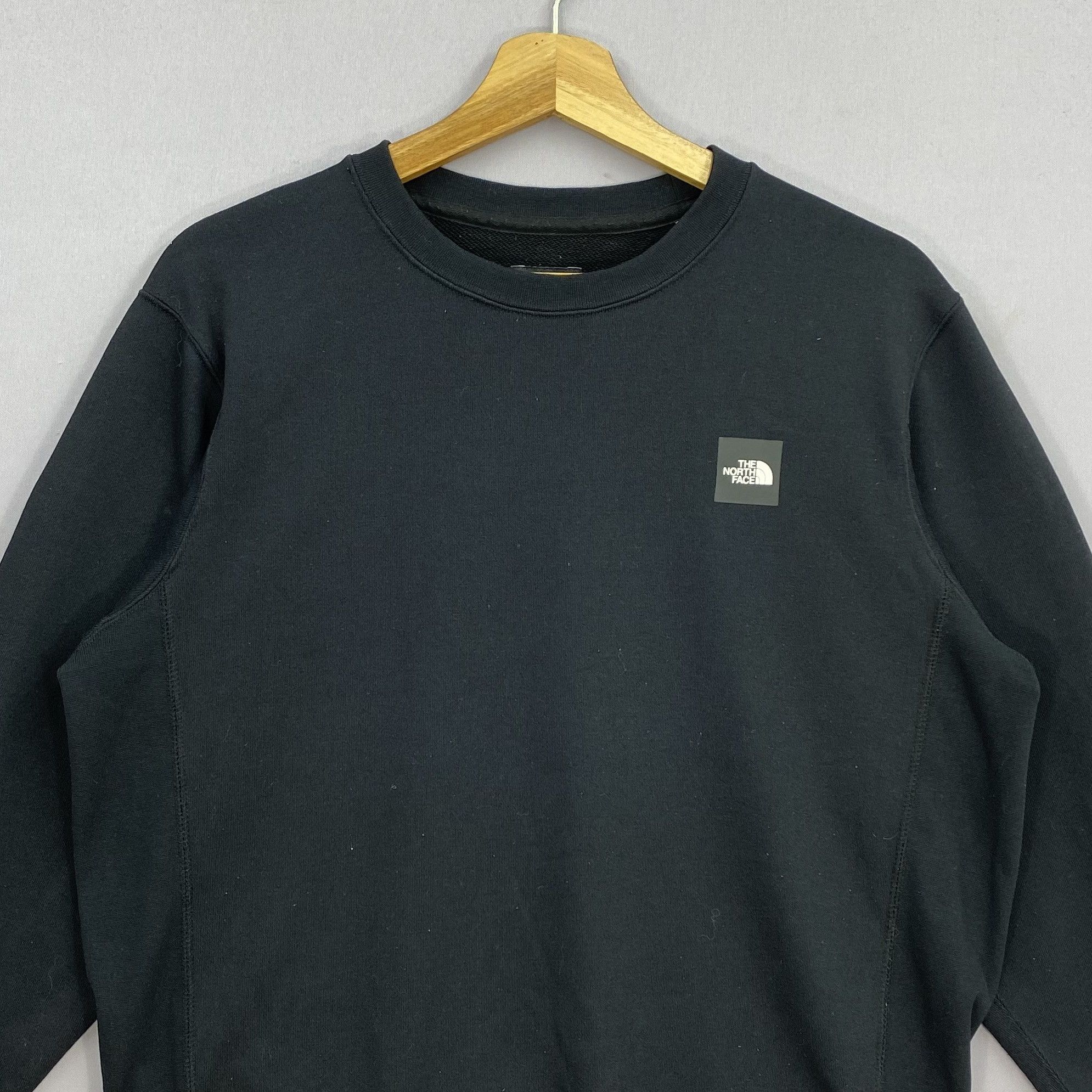 The North Face Vintage The North Face Pullover Sweatshirt Outdoor Jumper Size US L / EU 52-54 / 3 - 3 Thumbnail