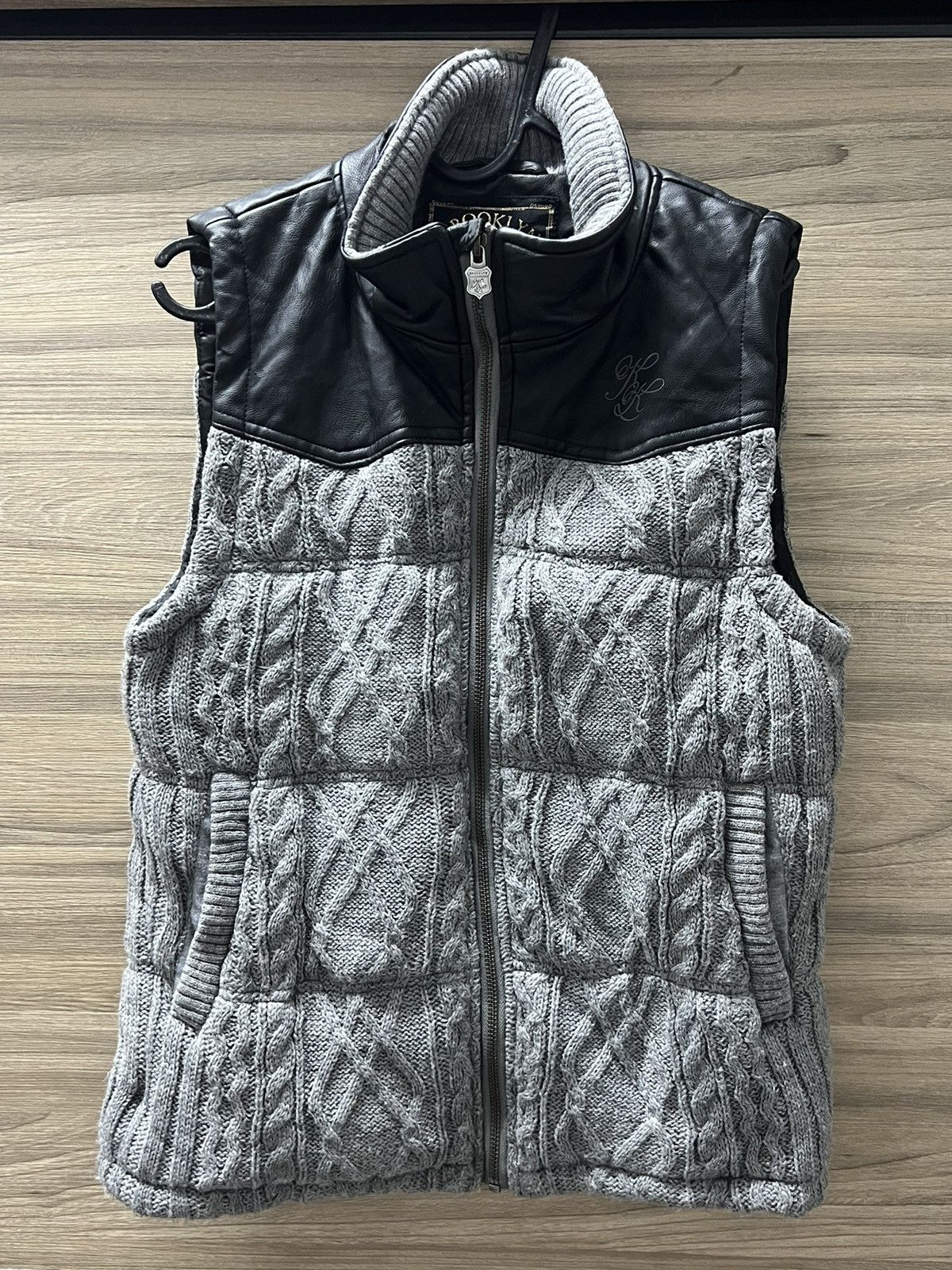 Karl Kani Brooklyn karl kani king of black knit jacket sleeveless Size US S / EU 44-46 / 1 - 1 Thumbnail