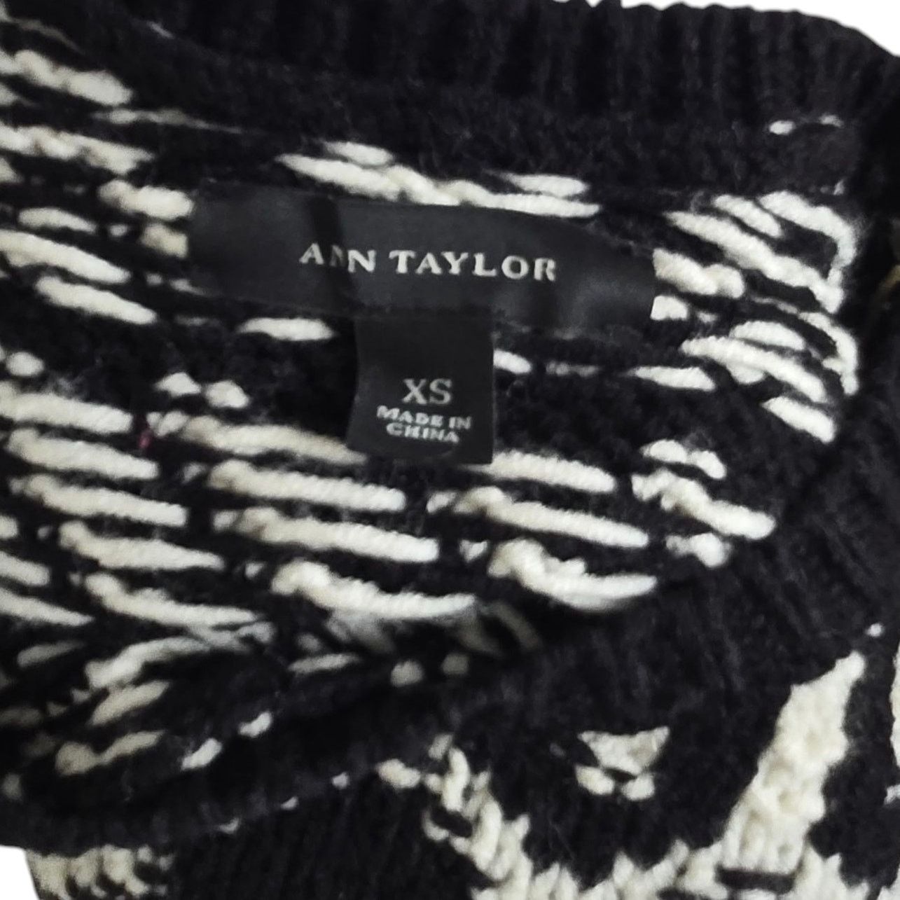 Ann Taylor Ann Taylor Womens Geometric Print Sweater XS Black White Size XS / US 0-2 / IT 36-38 - 9 Thumbnail