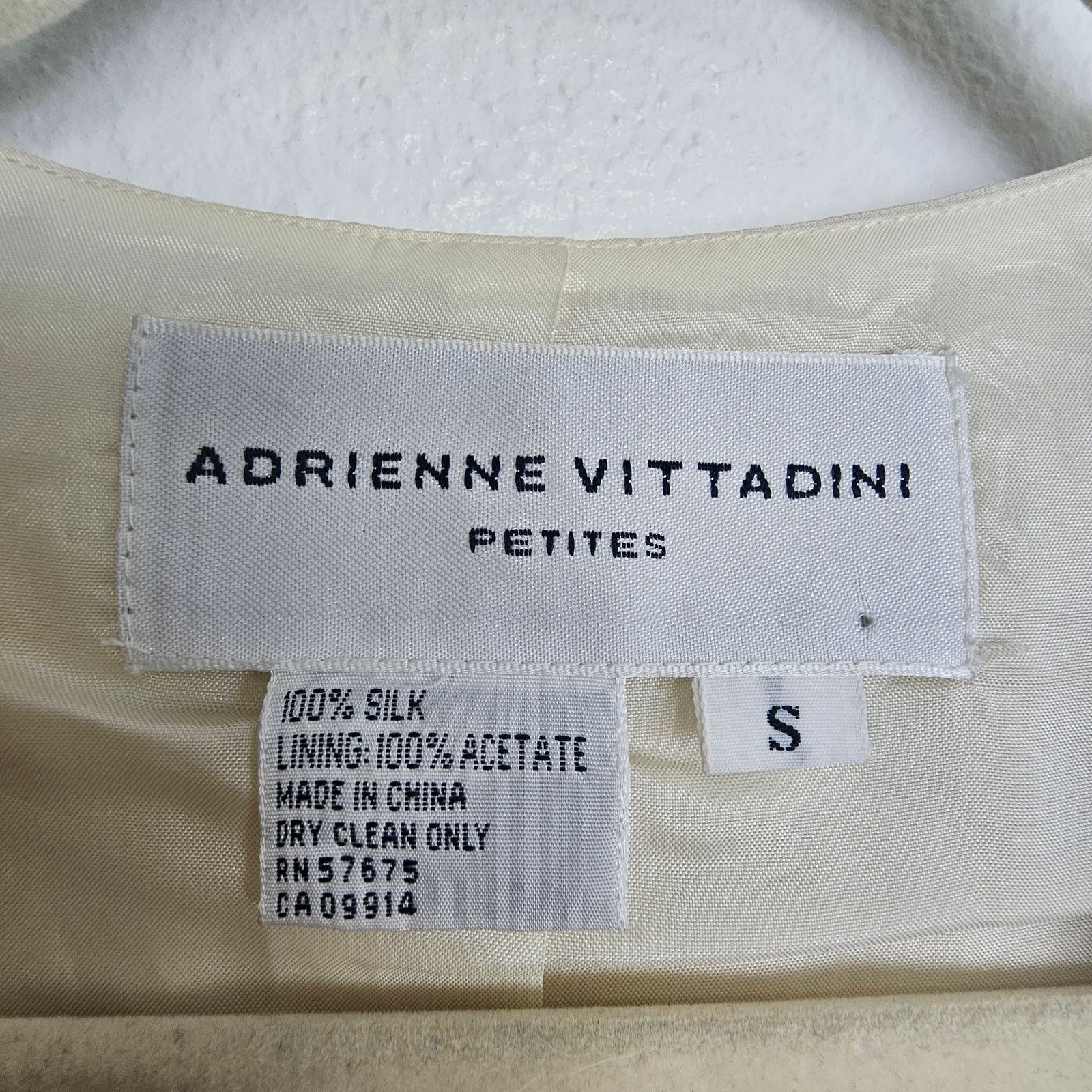 Adrianna Papell Vintage Adrienne Vittadini Women Silk Vest S Indian Chappals Size S / US 4 / IT 40 - 5 Thumbnail