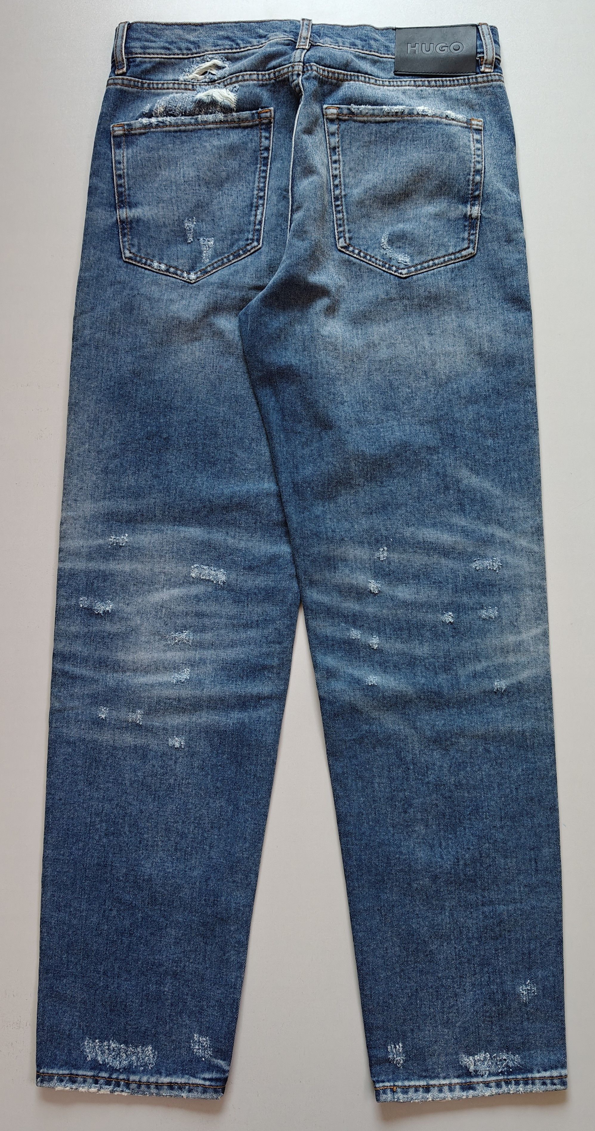 Hugo HUGO Relaxed Tapered Fit men's Jeans Free Shipping T/6077 Size US 30 / EU 46 - 3 Thumbnail