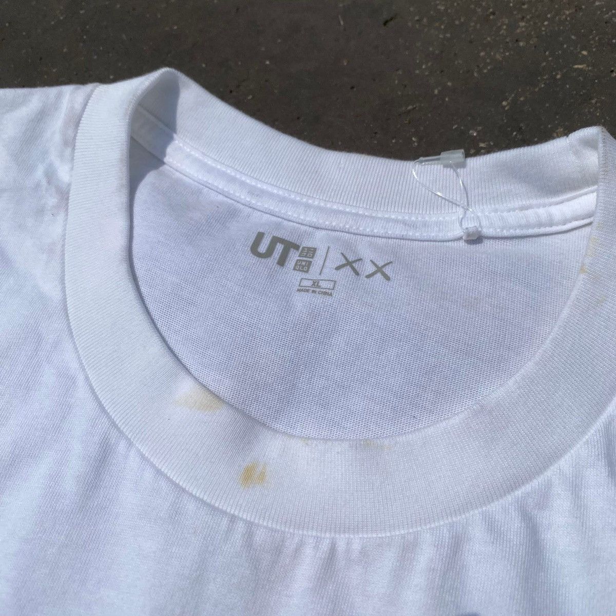 Uniqlo RARE ‼️ Kaws Size US XL / EU 56 / 4 - 3 Thumbnail