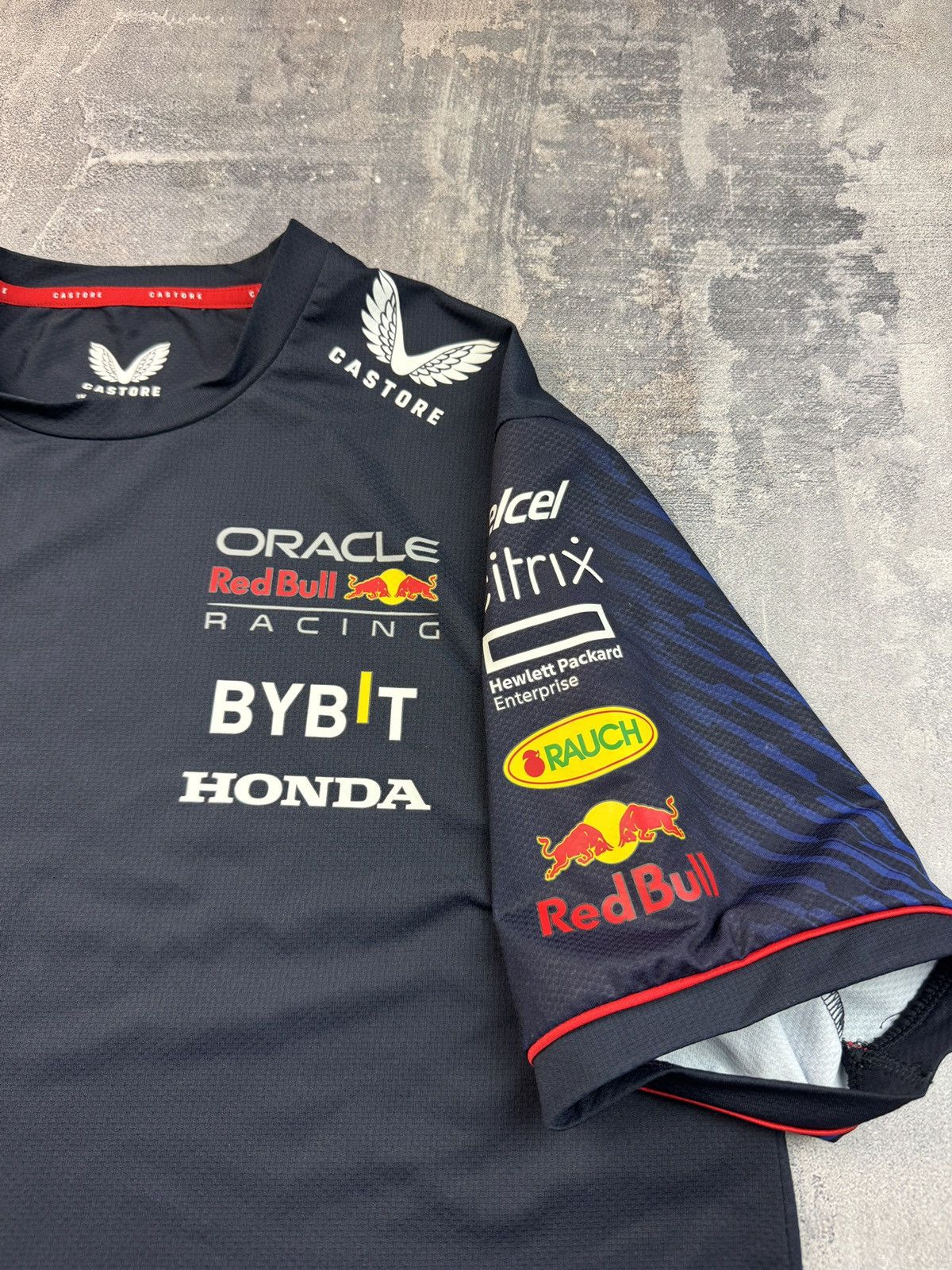 Castore Castore Red Bull Formula One Racing Jersey T-shirt Size US M / EU 48-50 / 2 - 5 Thumbnail