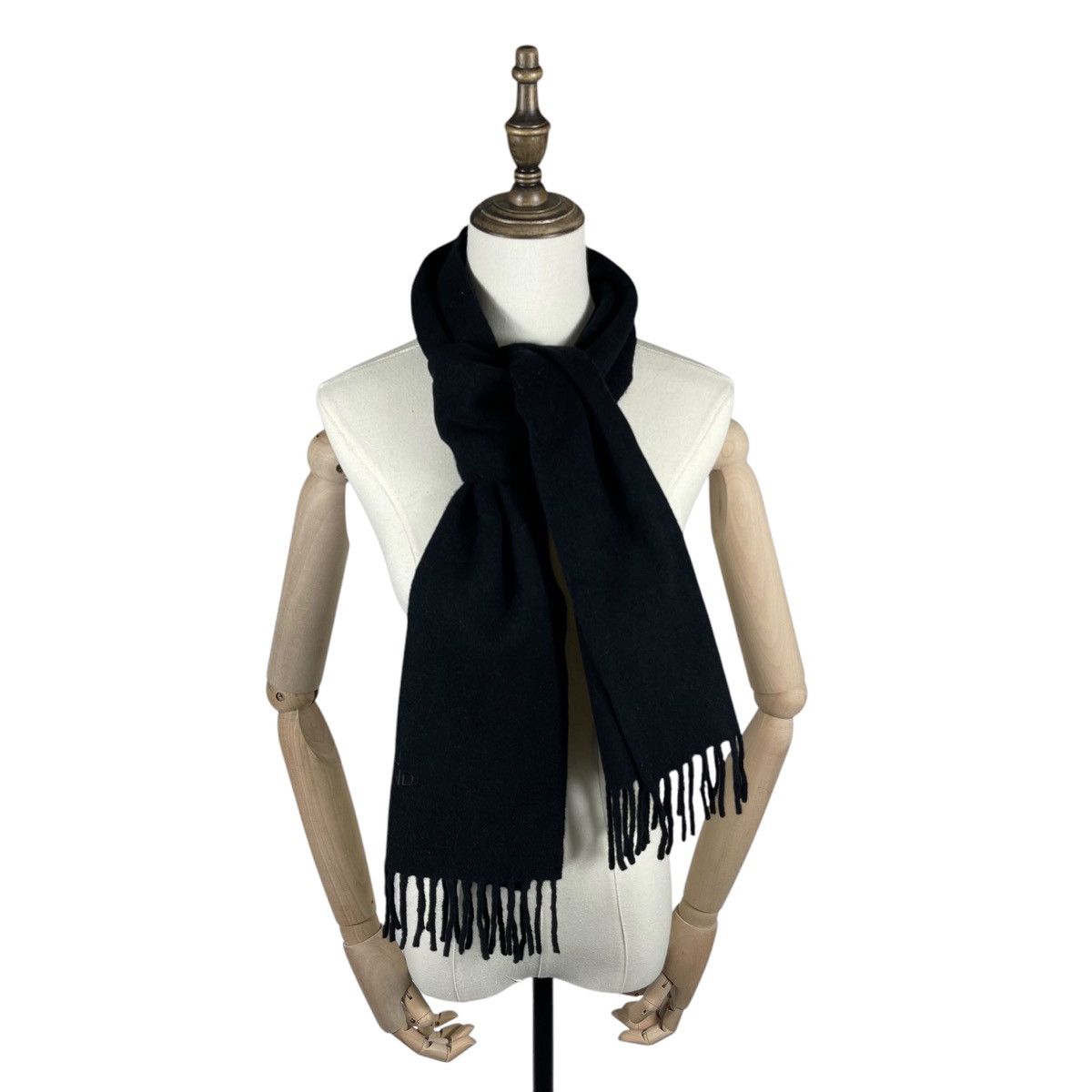 Fendi × Vintage Vintage Fendi Zucca Logo Made In Italy Scarf Muffler Size ONE SIZE - 1 Thumbnail