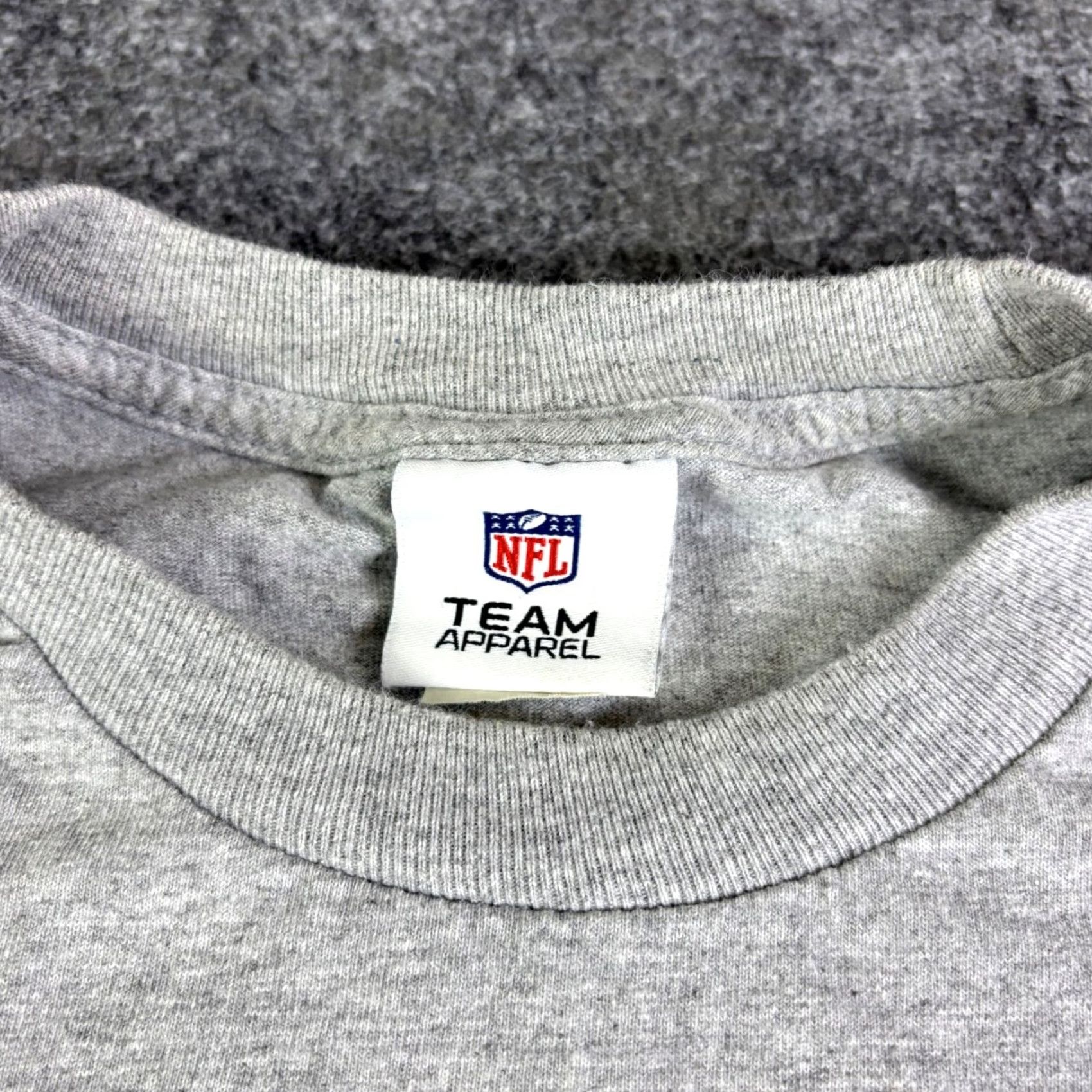 NFL NFL Team Apparel Pittsburgh Steelers T-Shirt Mens Large Gray Distressed Logo Size US L / EU 52-54 / 3 - 7 Thumbnail