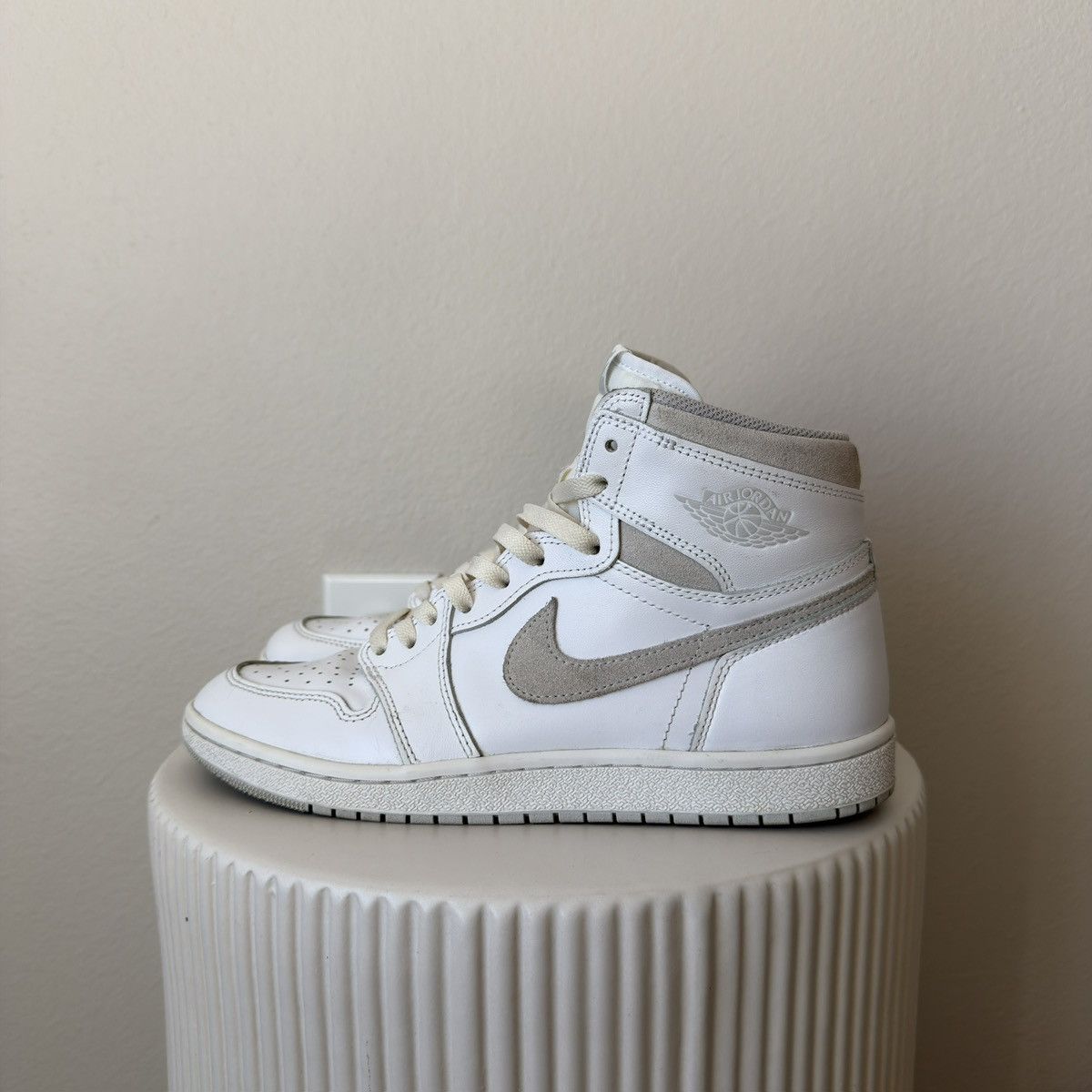 Nike Air Jordan 1 Retro High ‘85 OG ‘Neutral Grey’ Size US 9.5 / EU 42-43 - 2 Thumbnail