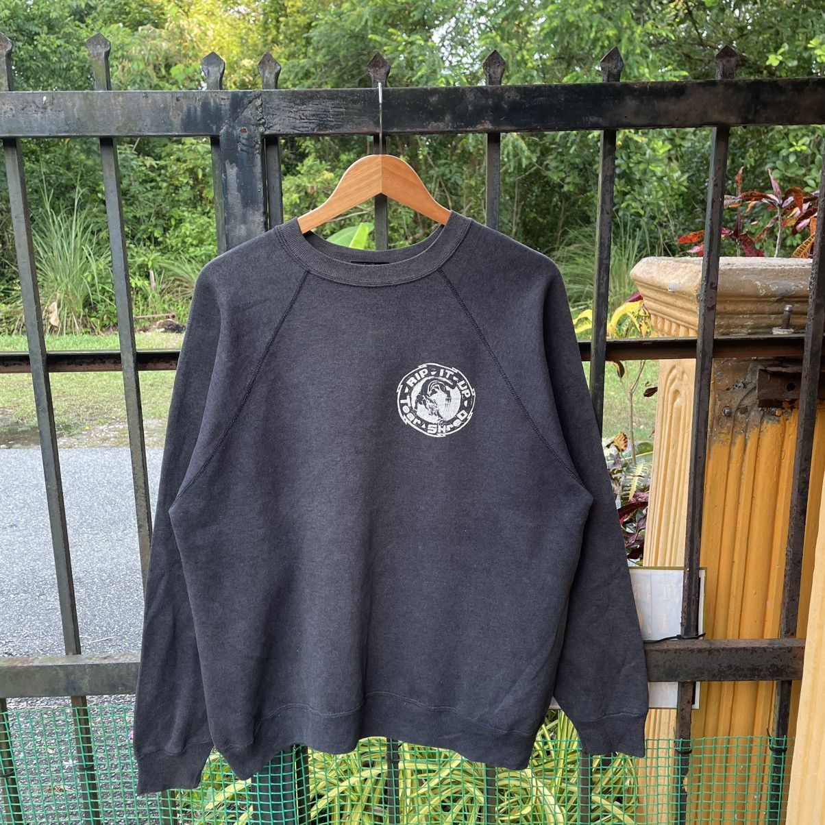 Other 🔥Vintage 90s Rip It Up Tear Shred Big Logo Surf Sweatshirts Size US M / EU 48-50 / 2 - 2 Thumbnail