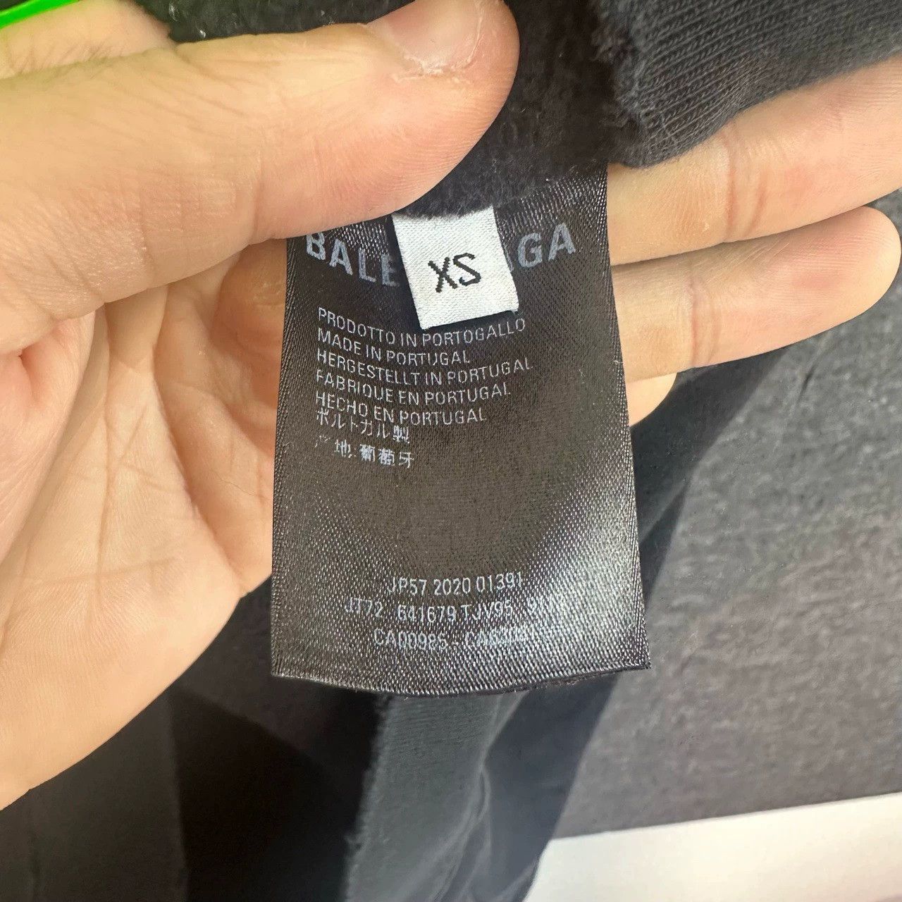 Balenciaga Balenciaga Alien Black Hoodie Sweatshirt Size US XS / EU 42 / 0 - 6 Thumbnail