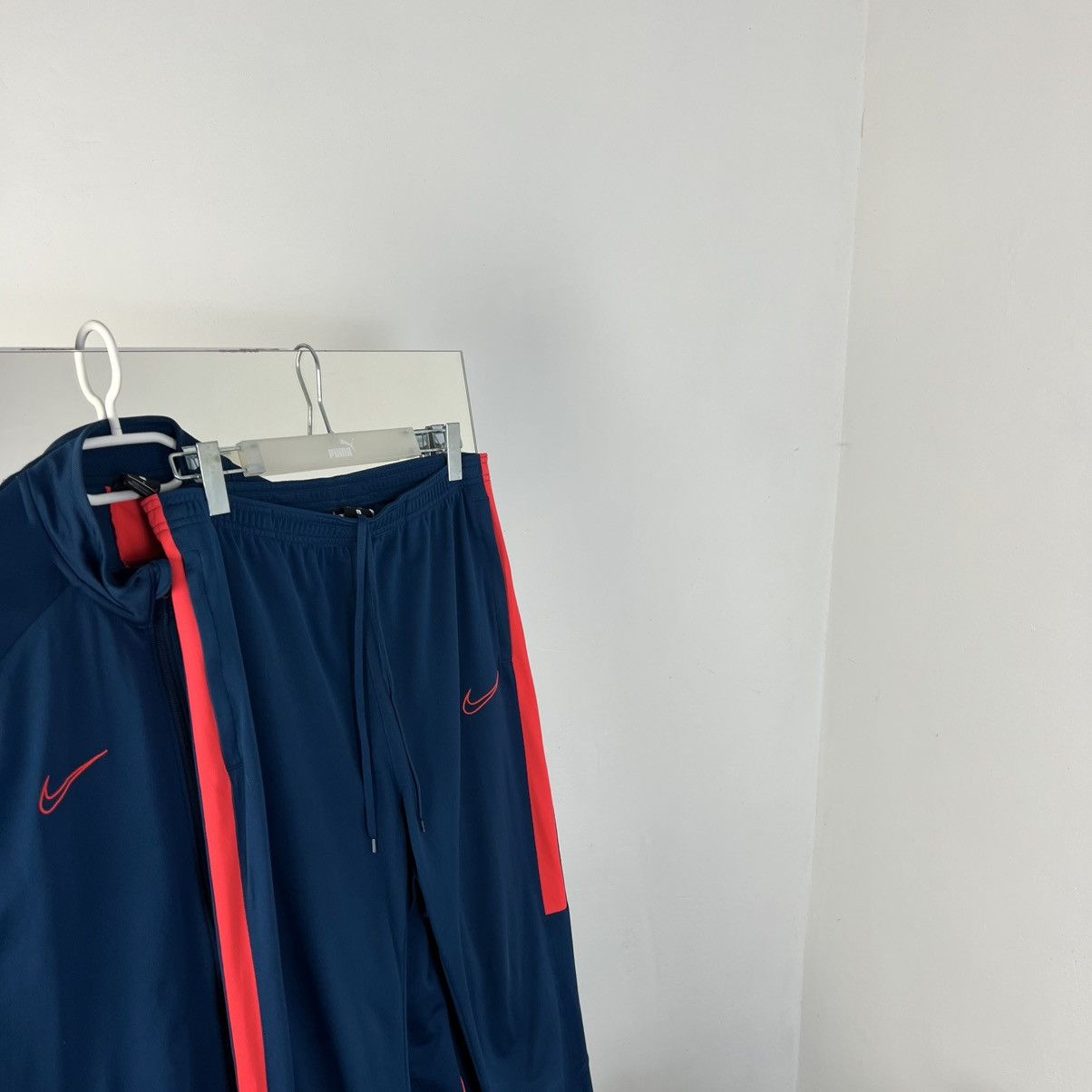 Nike Vintage Nike Dry Fit Swoosh Track Suit Streetwear Style Size US L / EU 52-54 / 3 - 2 Thumbnail