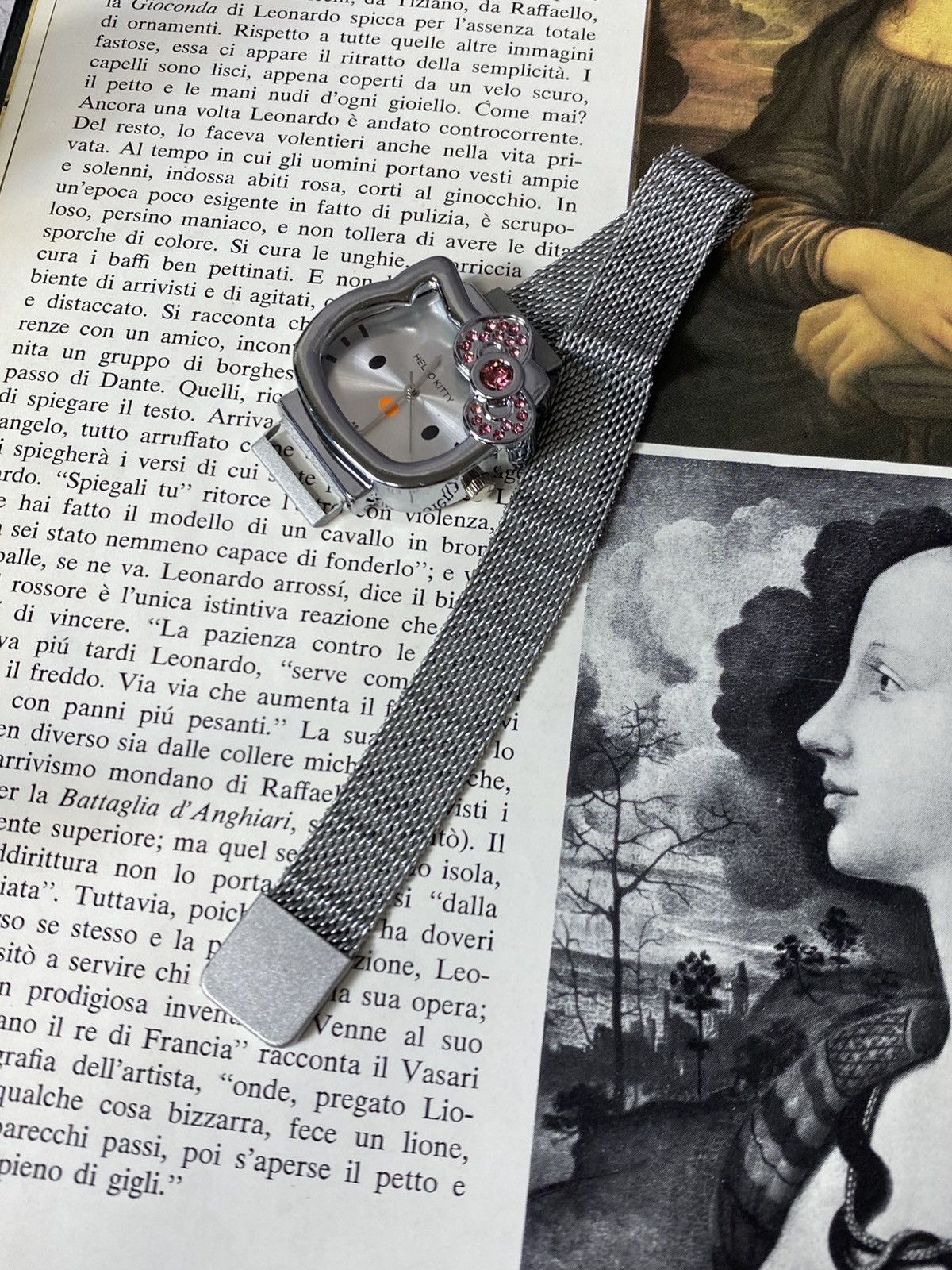 Japanese Brand Hello Kitty Silver Watch Pink Rhinestone Bow Y2K Accessory Size ONE SIZE - 7 Thumbnail