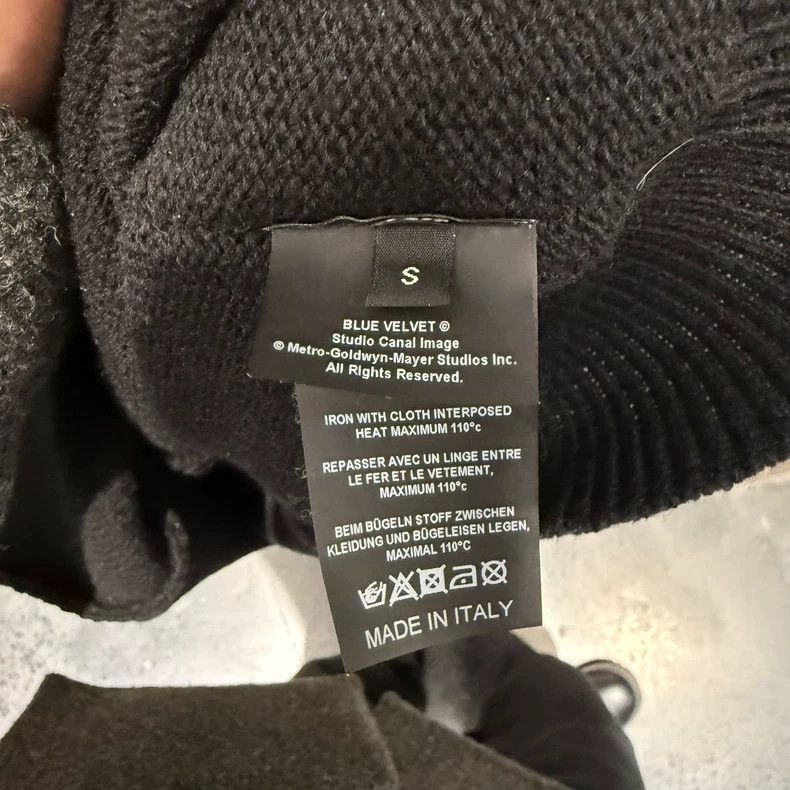Raf Simons Raf simons Blue velvet patch silhouette sweater-2505 Size US S / EU 44-46 / 1 - 6 Thumbnail