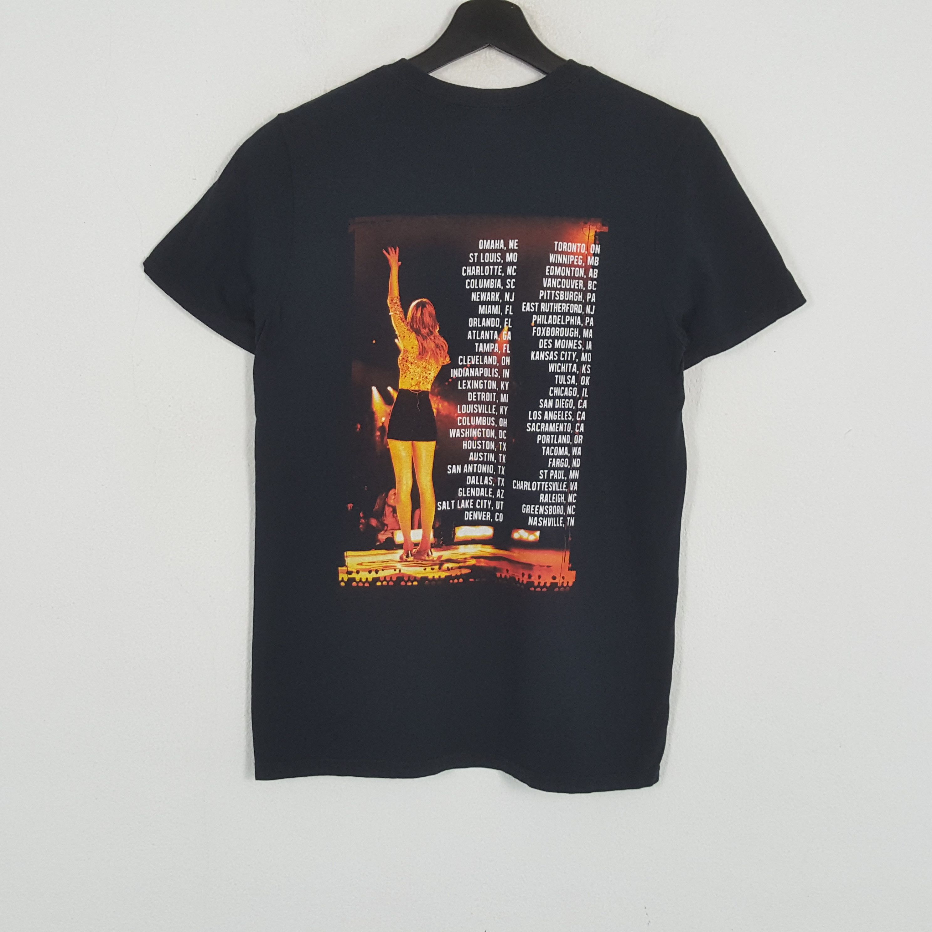 Band Tees × Vintage TAYLOR SWIFT American Singer Music Red Tour Tshirt Size US S / EU 44-46 / 1 - 3 Thumbnail