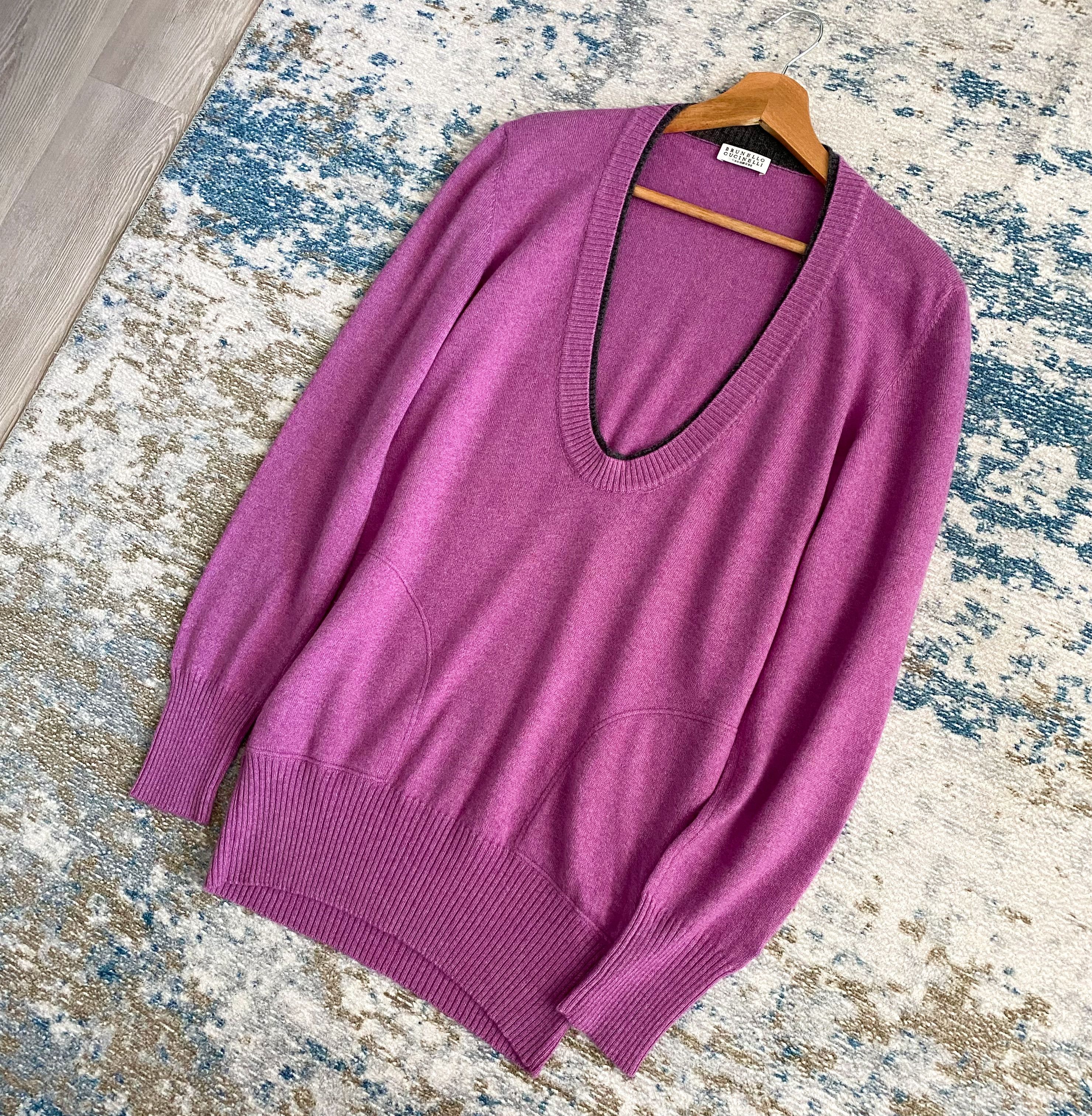 Brunello Cucinelli Brunello Cucinelli Cashmere Deep V-Neck Sweater Size L / US 10 / IT 46 - 1 Thumbnail