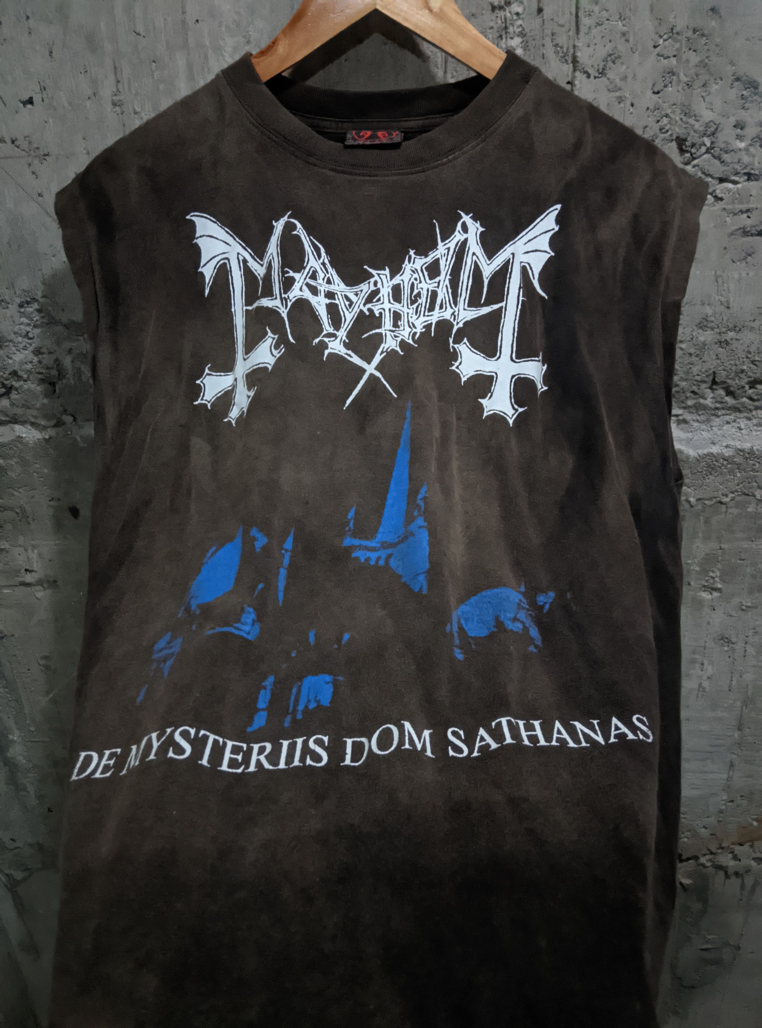 Band Tees Vintage mayhem black metal sun fade distressed Size US M / EU 48-50 / 2 - 3 Thumbnail