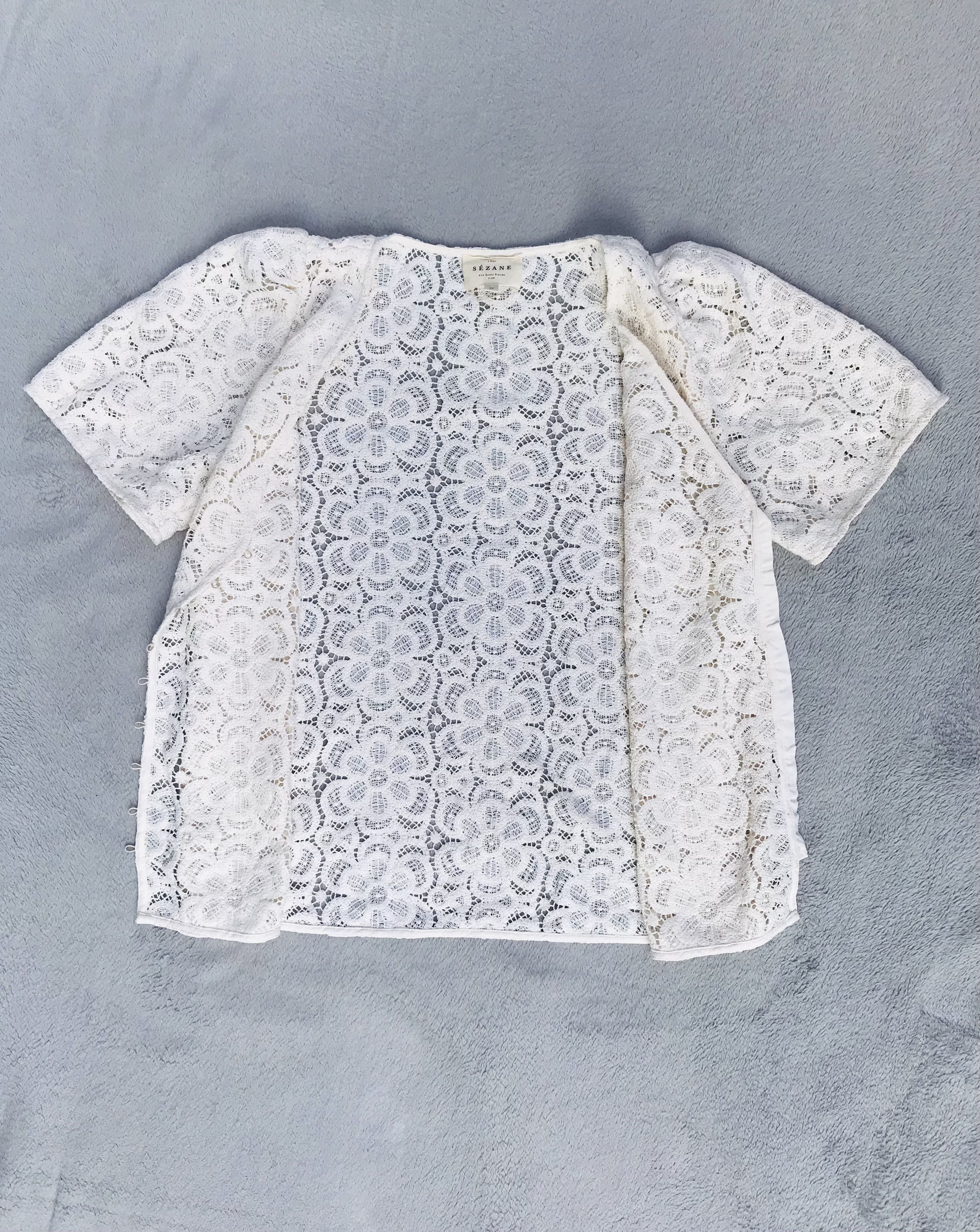 Sezane Sezane Paris Emma Blouse Ecru Lace T-shirt Top Button Size XS / US 0-2 / IT 36-38 - 12 Thumbnail